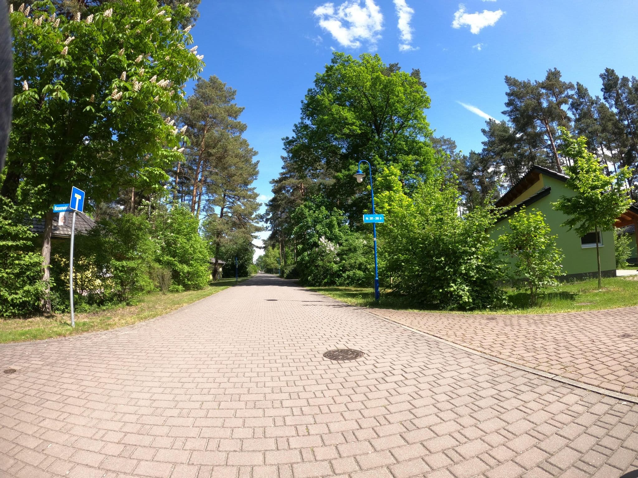 Street view near 129, Senftenberg — © masterofnoroad (CC BY-SA · Mapillary)