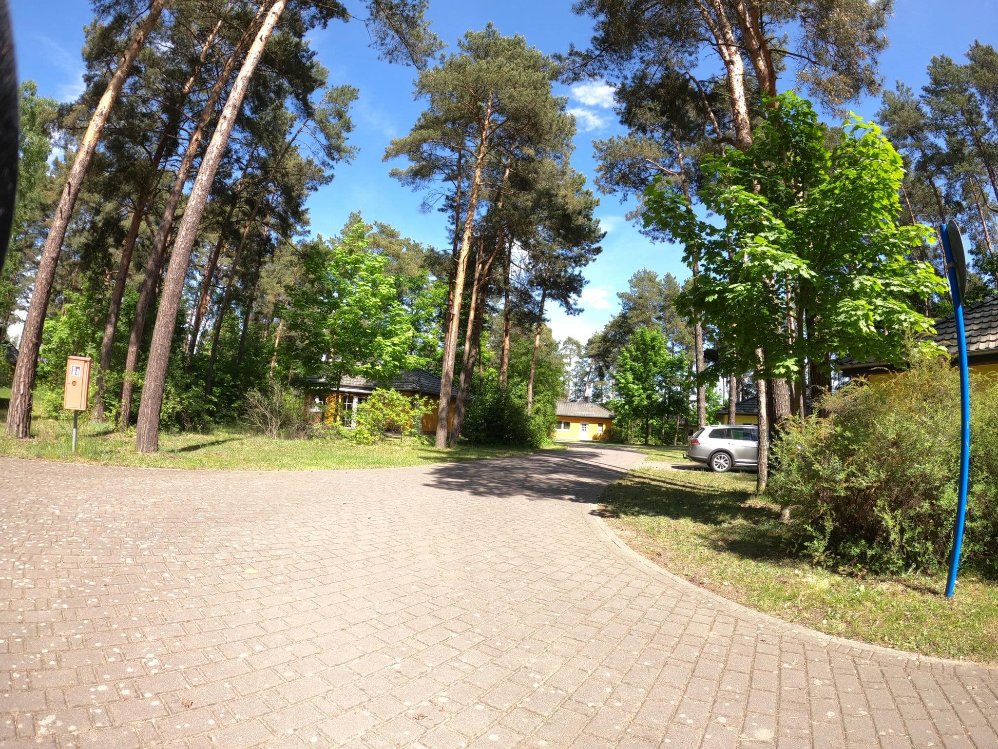 Street view near 109, Senftenberg — © masterofnoroad (CC BY-SA · Mapillary)