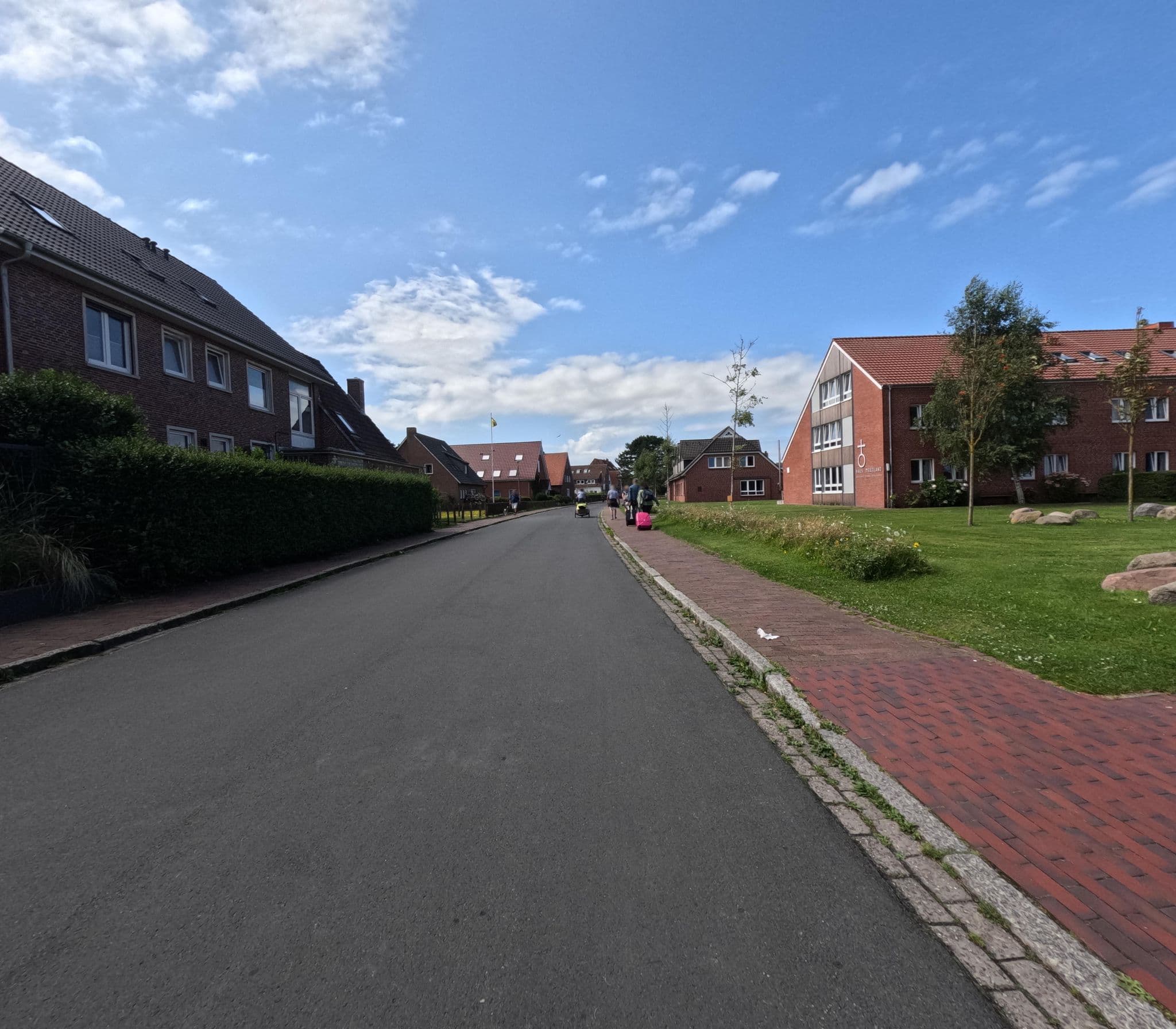Street view near Freizeit- und Tagungsstätte Haus Meedland, Langeoog — © rempshaener (CC BY-SA · Mapillary)