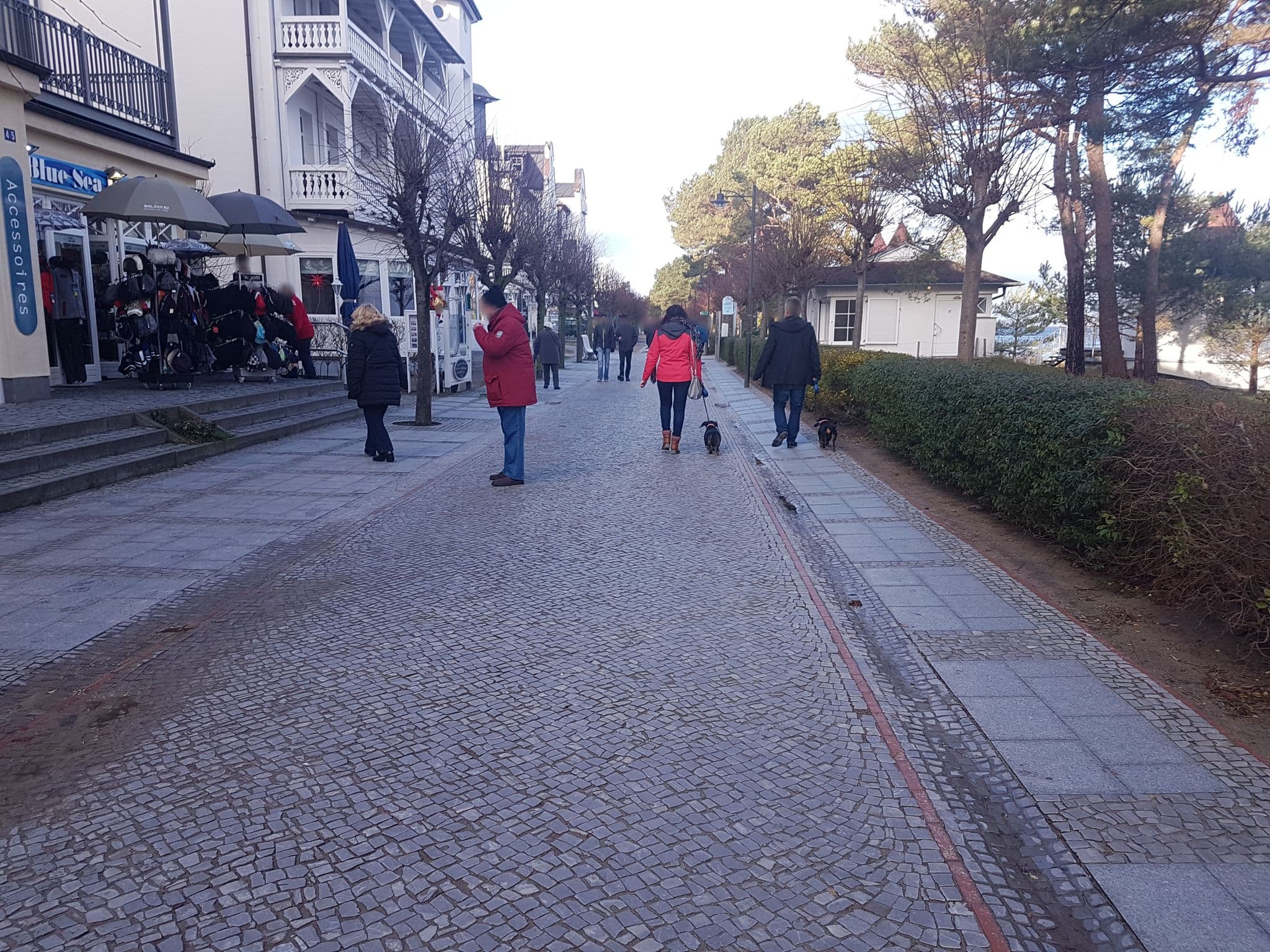 Street view near Villa Seeblick, Ostseebad Binz