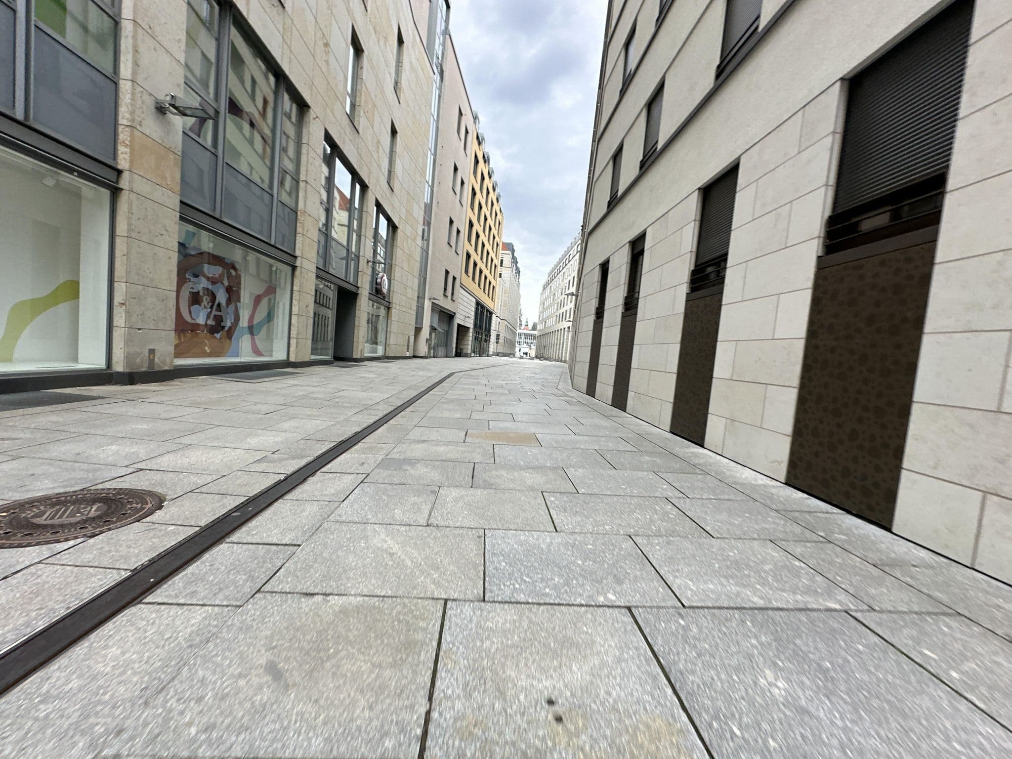 Street view near Premier Inn Dresden City Zentrum, Dresden — © quickness805 (CC BY-SA · Mapillary)