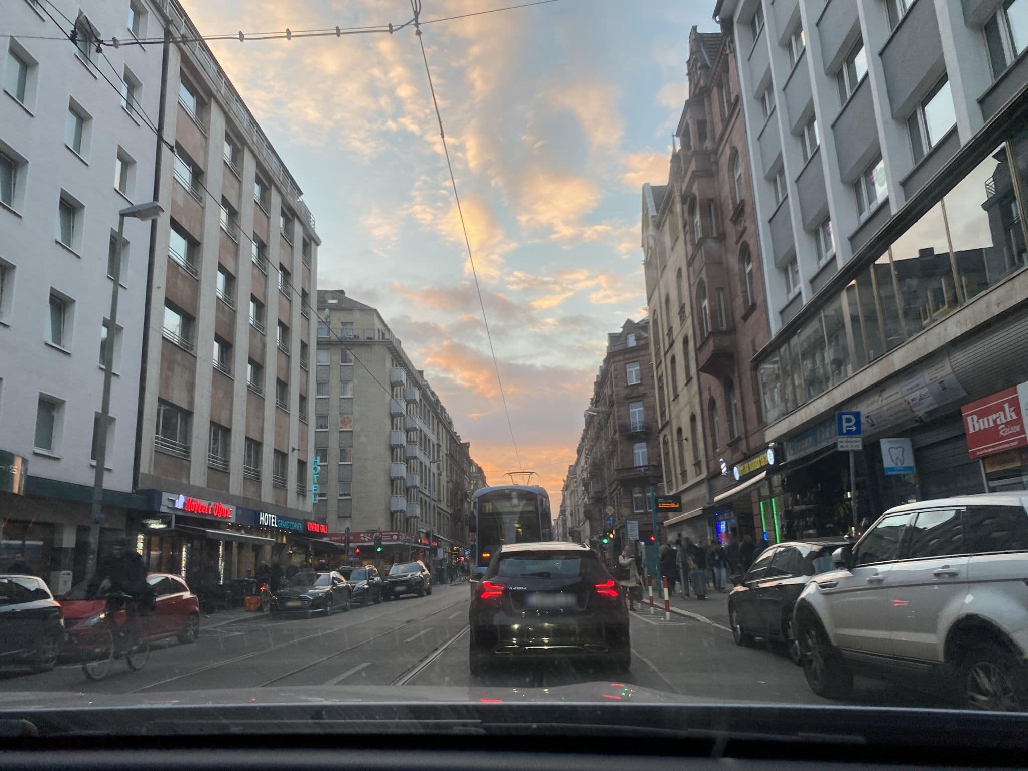 Street view near Memphis Hotel, Frankfurt am Main