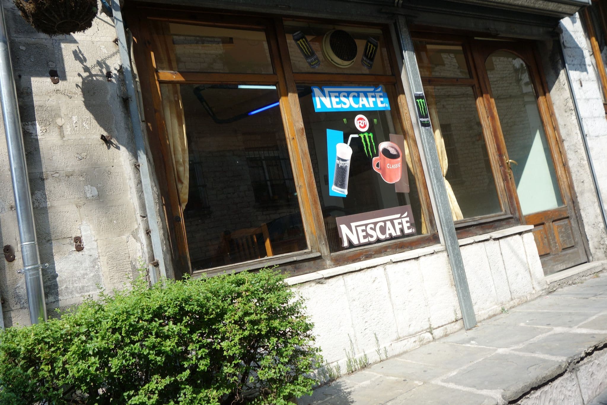 Street view near Guest House Heart of the Bazaar, Gjirokastër — © malenki (CC BY-SA · Mapillary)