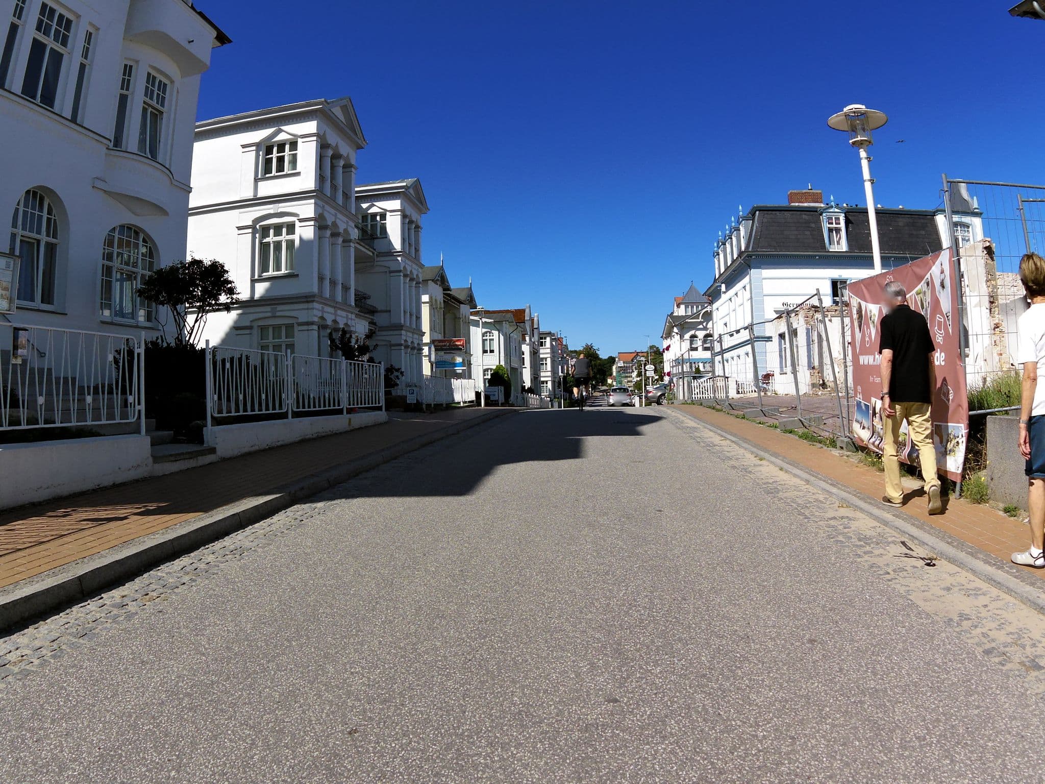 Street view near Strandvilla Imperator, Bansin — © zoegglmeyr (CC BY-SA · Mapillary)