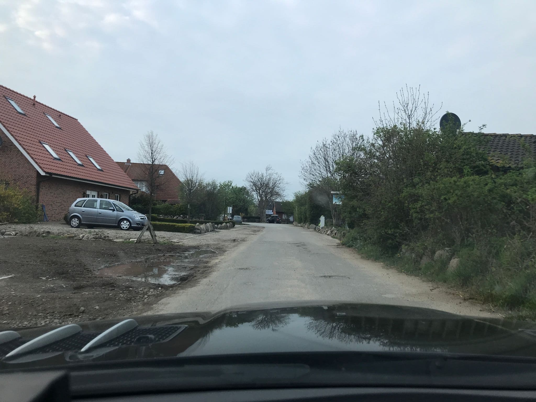 Street view near Ferienhaus "An der Pferdewiese", Burg auf Fehmarn — © saschahaberkorn (CC BY-SA · Mapillary)