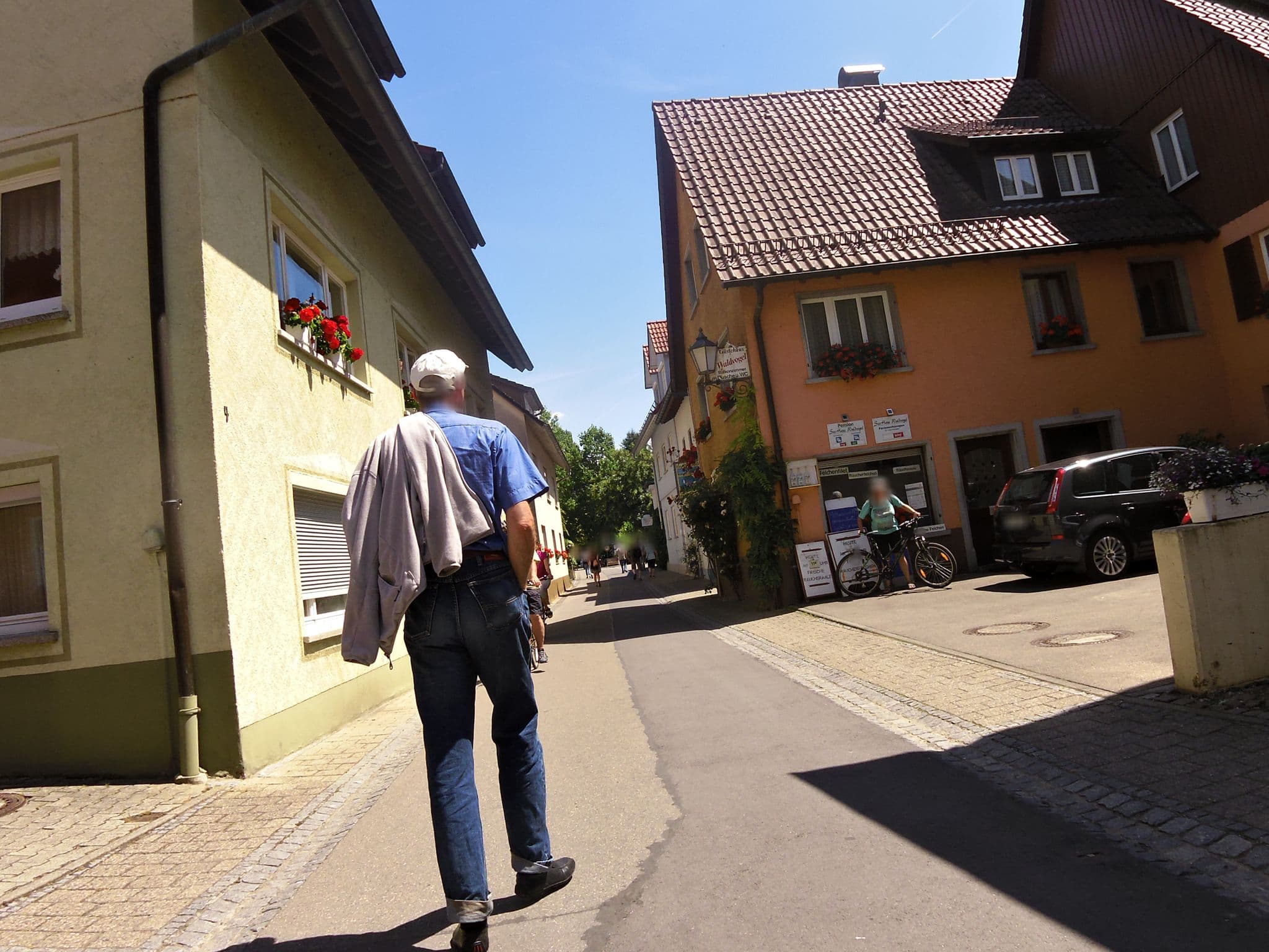 Street view near SEEHAUS Waldvogel, Hagnau — © czmrtn (CC BY-SA · Mapillary)