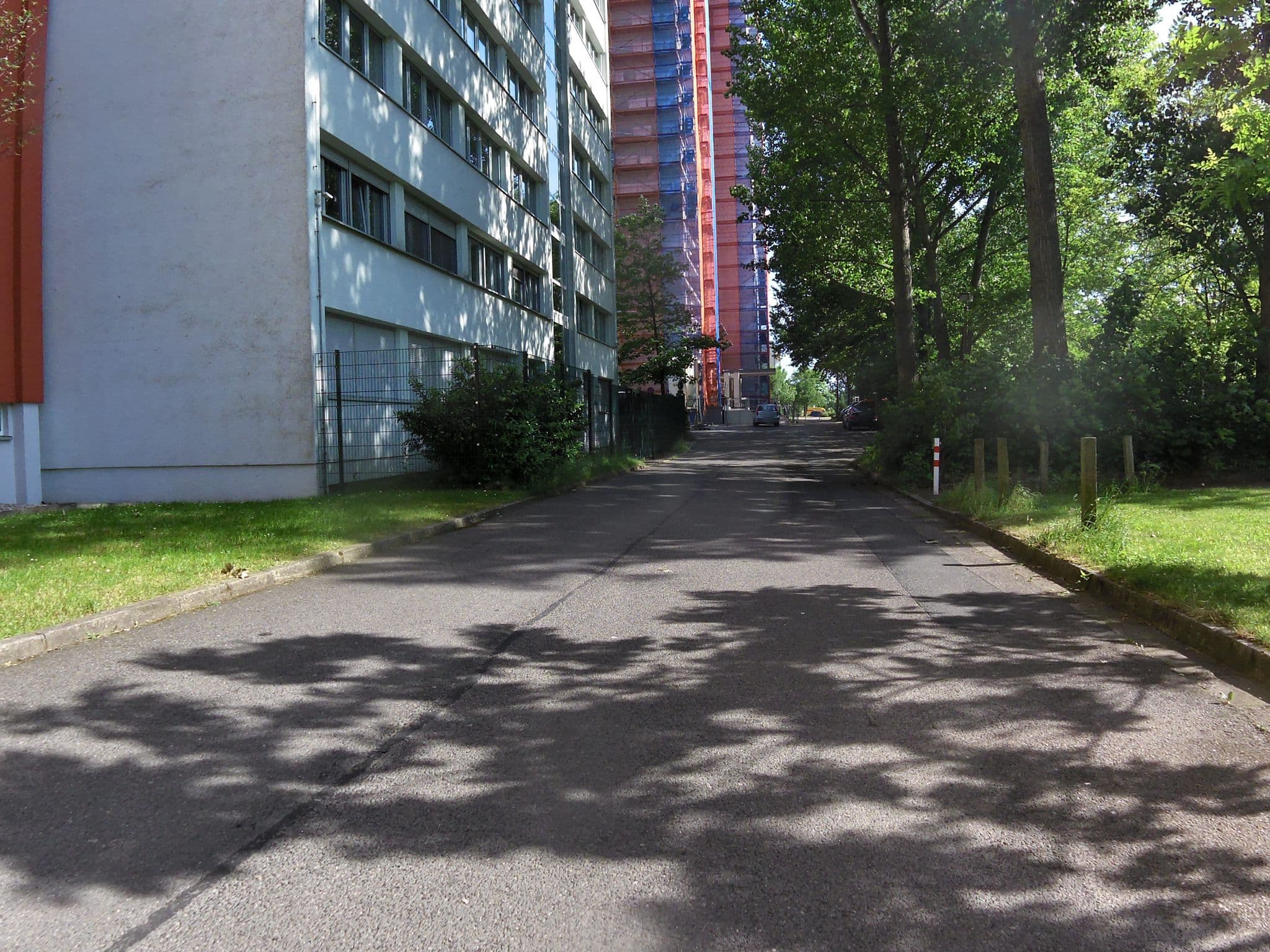 Street view near Jugendherberge Leipzig, Leipzig — © zoegglmeyr (CC BY-SA · Mapillary)