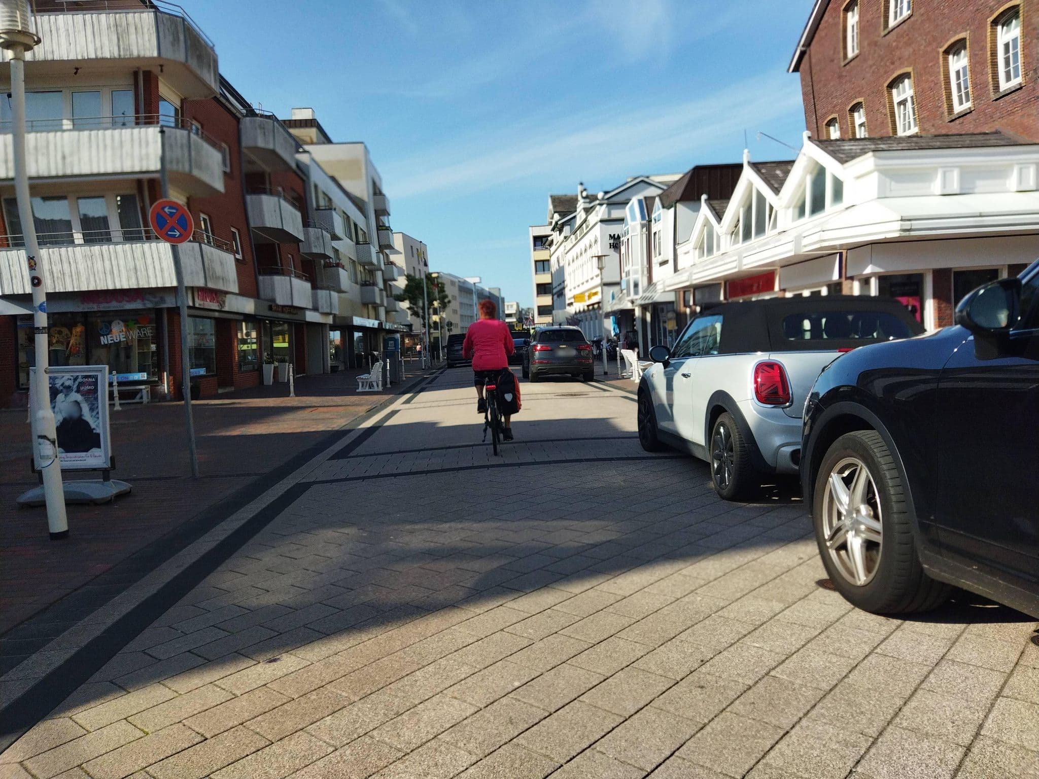 Street view near Marin Hotel, Westerland — © changchun1 (CC BY-SA · Mapillary)