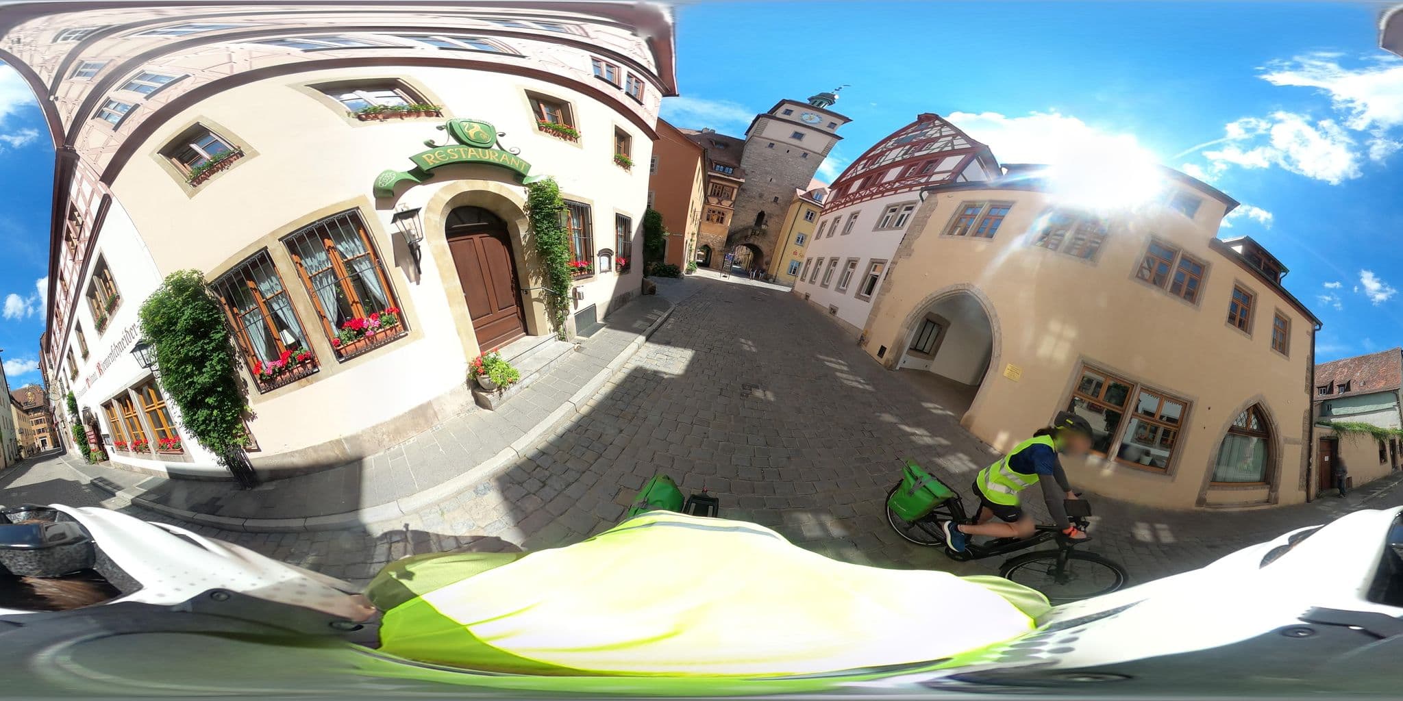 Street view near Hotel Tilman Riemenschneider, Rothenburg ob der Tauber — © Mobilitaetswerk (CC BY-SA · Mapillary)