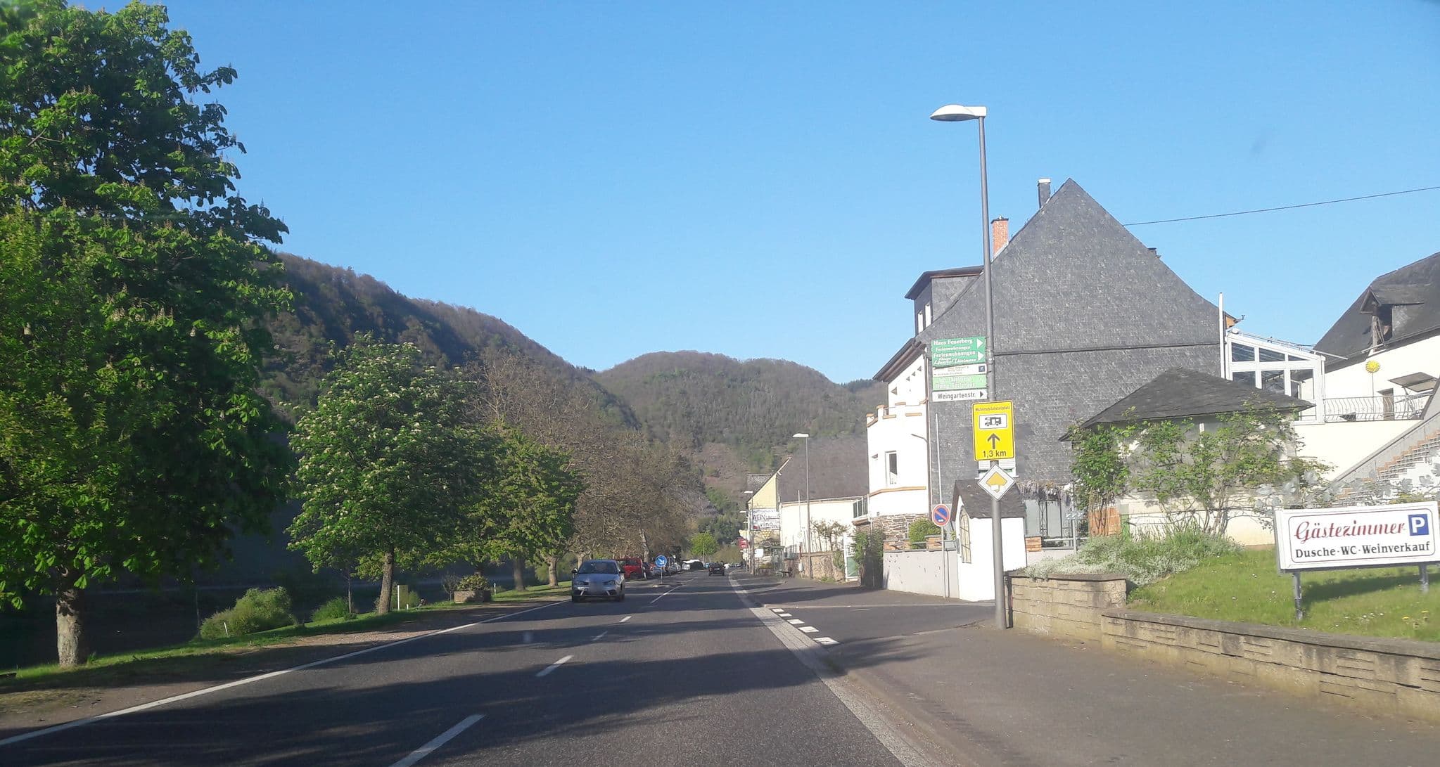 Street view near Weinbergs-Loge, Bruttig-Fankel — © teddy73 (CC BY-SA · Mapillary)
