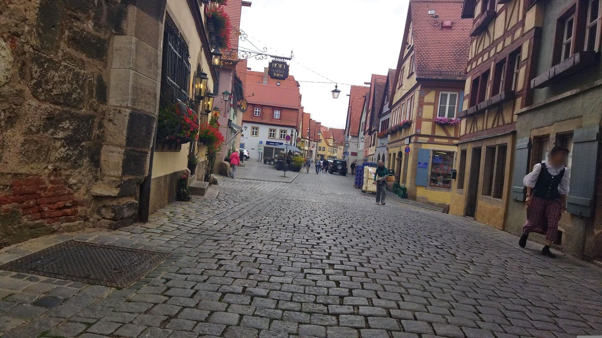 Street view near Romantik Hotel Markusturm, Rothenburg ob der Tauber — © changchun1 (CC BY-SA · Mapillary)