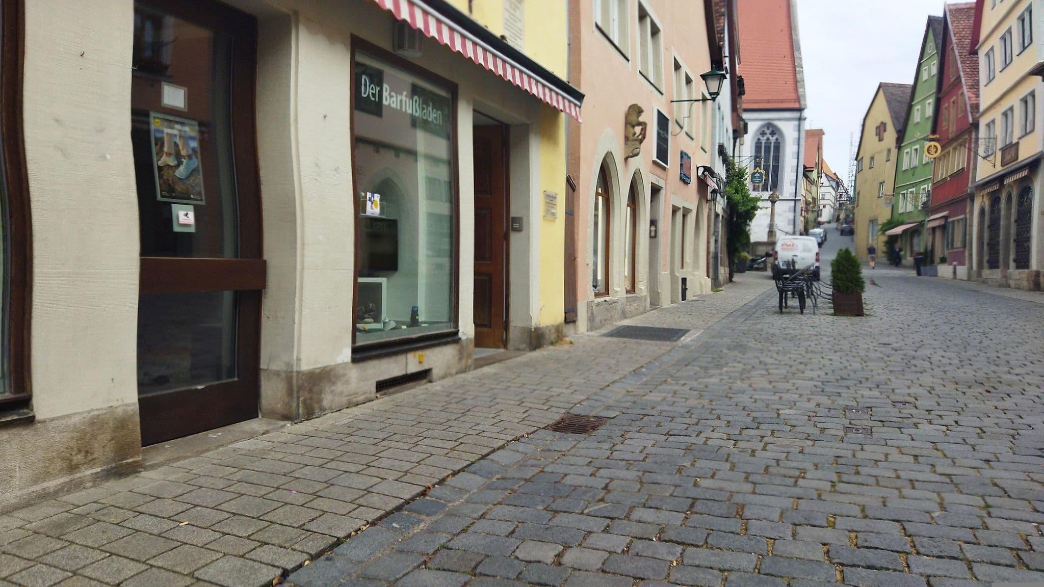 Street view near Hotel Goldener Hirsch, Rothenburg ob der Tauber — © changchun1 (CC BY-SA · Mapillary)