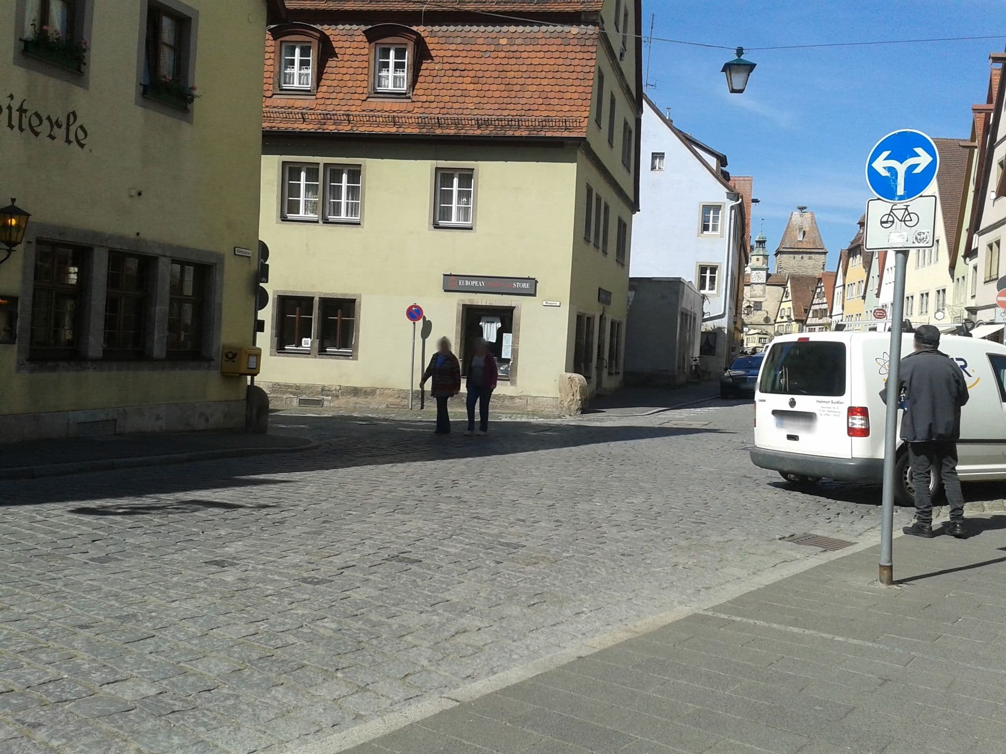 Street view near Hotel zum Breiterle, Rothenburg ob der Tauber — © bernd_niemann (CC BY-SA · Mapillary)