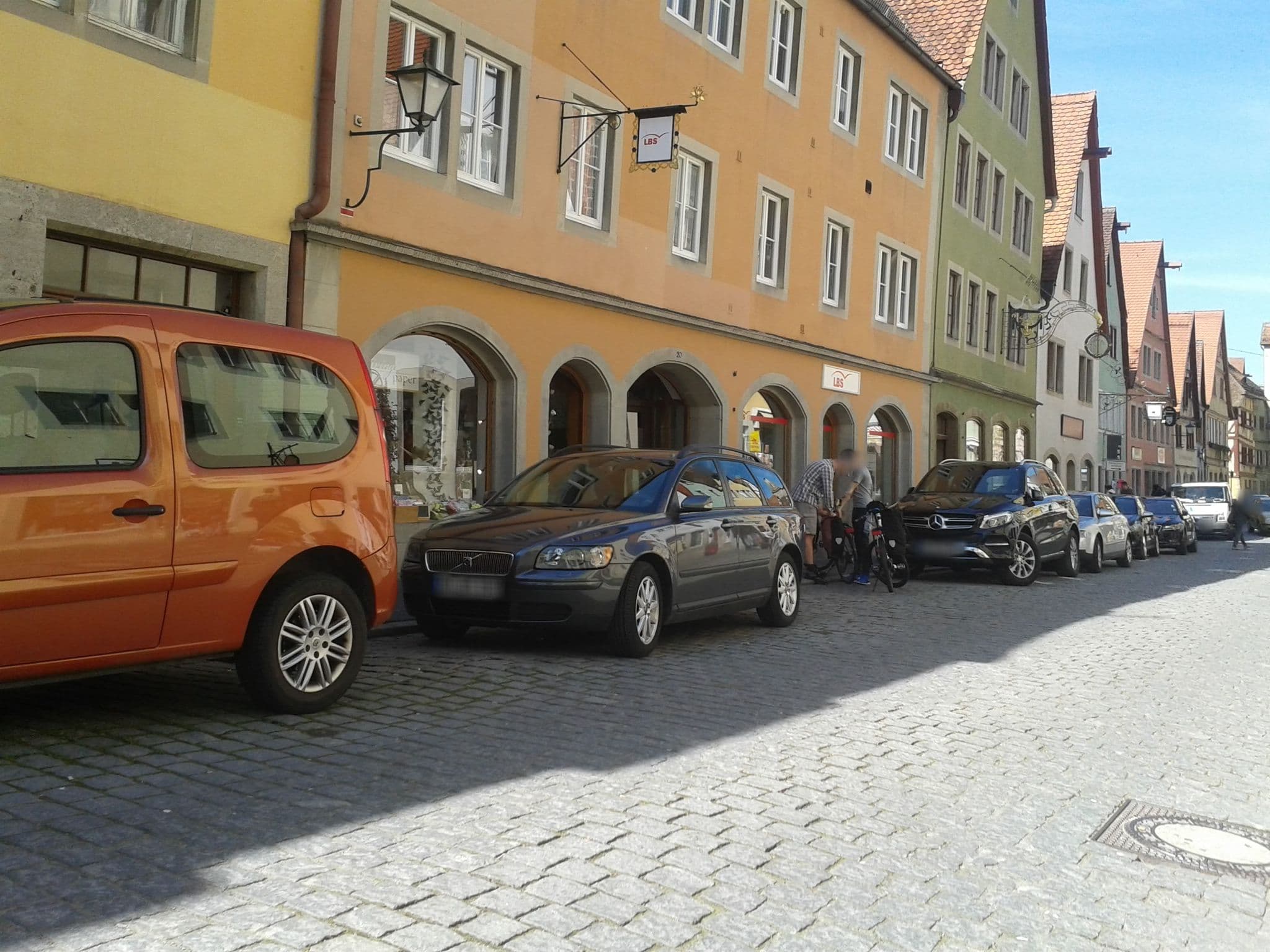Street view near Gästehaus Liebler, Rothenburg ob der Tauber — © bernd_niemann (CC BY-SA · Mapillary)