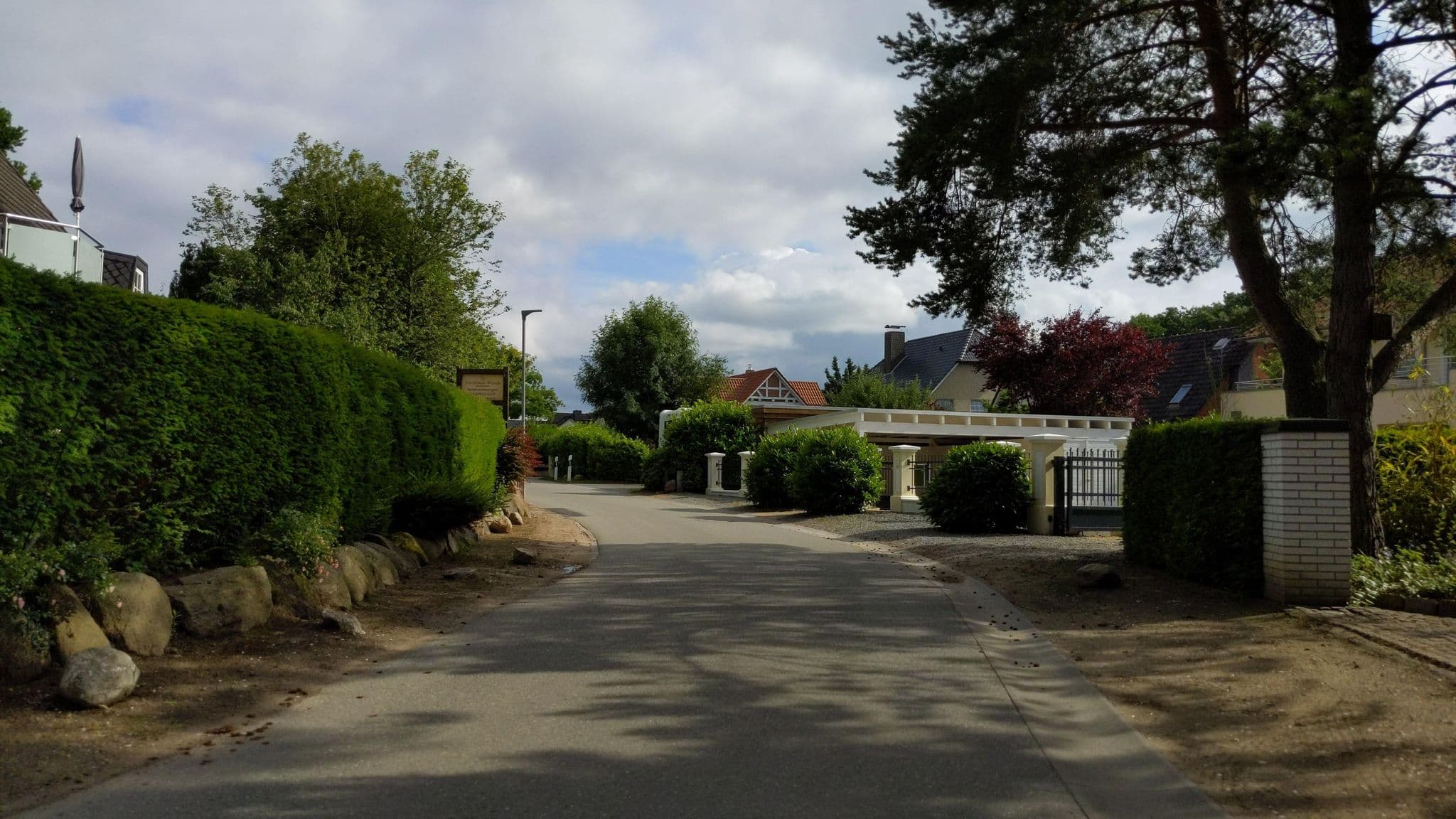 Street view near Forsthaus Wendt, Timmendorfer Strand — © rasmustravemnd (CC BY-SA · Mapillary)