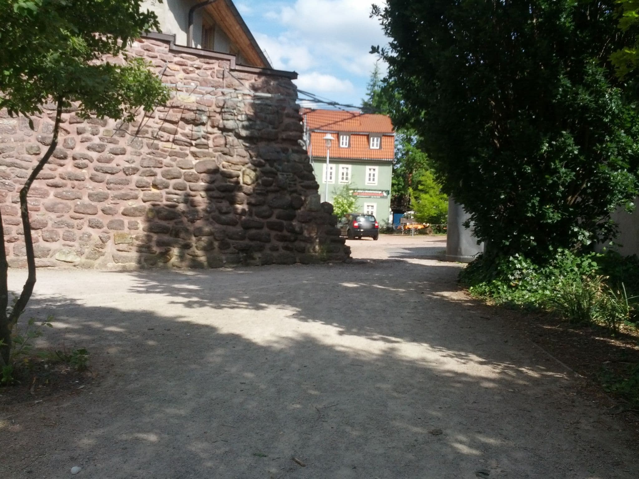 Street view near Apartments am Storchenturm, Eisenach — © zoegglmeyr (CC BY-SA · Mapillary)