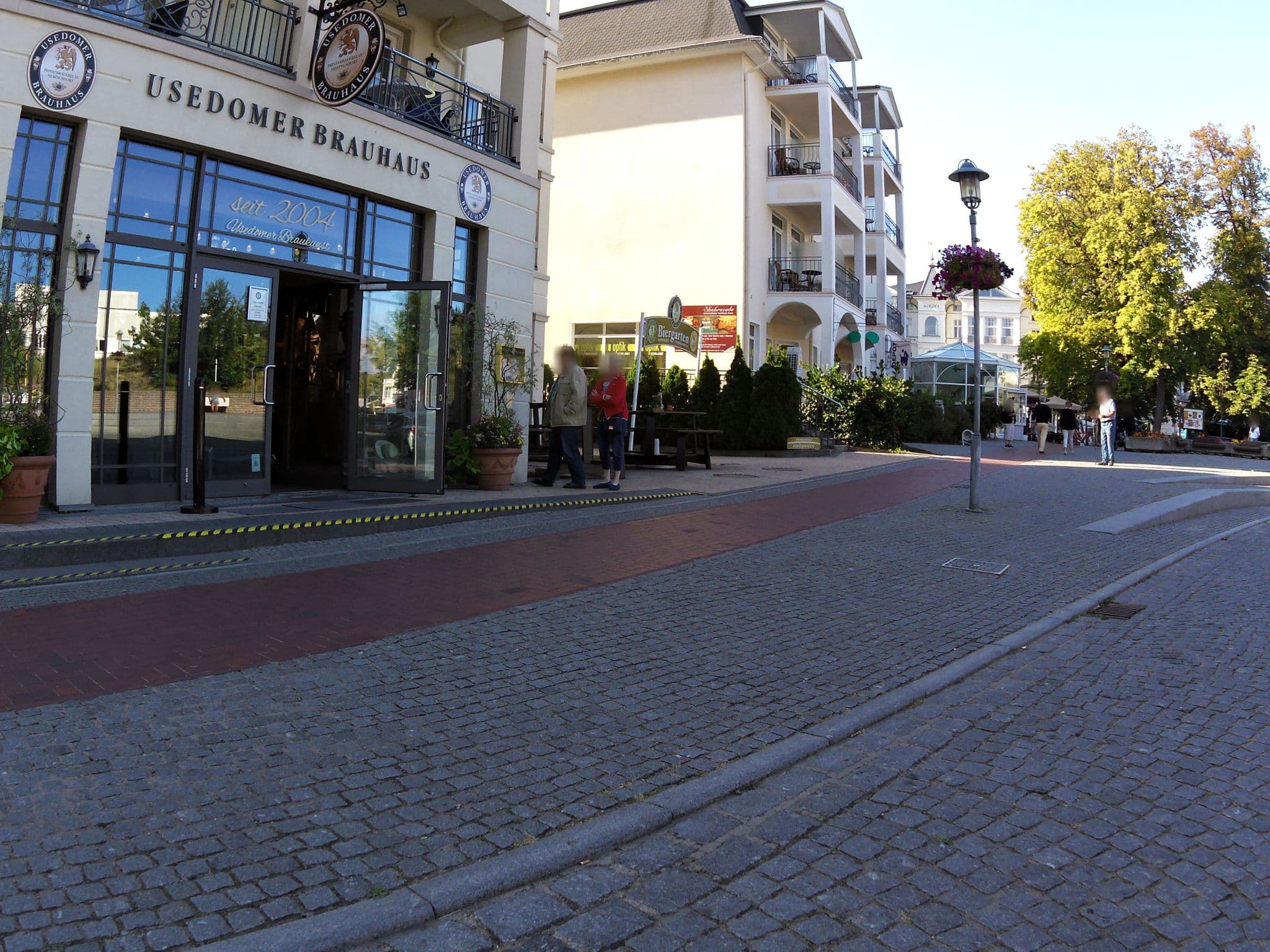 Street view near Ostseeresidenz Heringsdorf, Seebad Heringsdorf