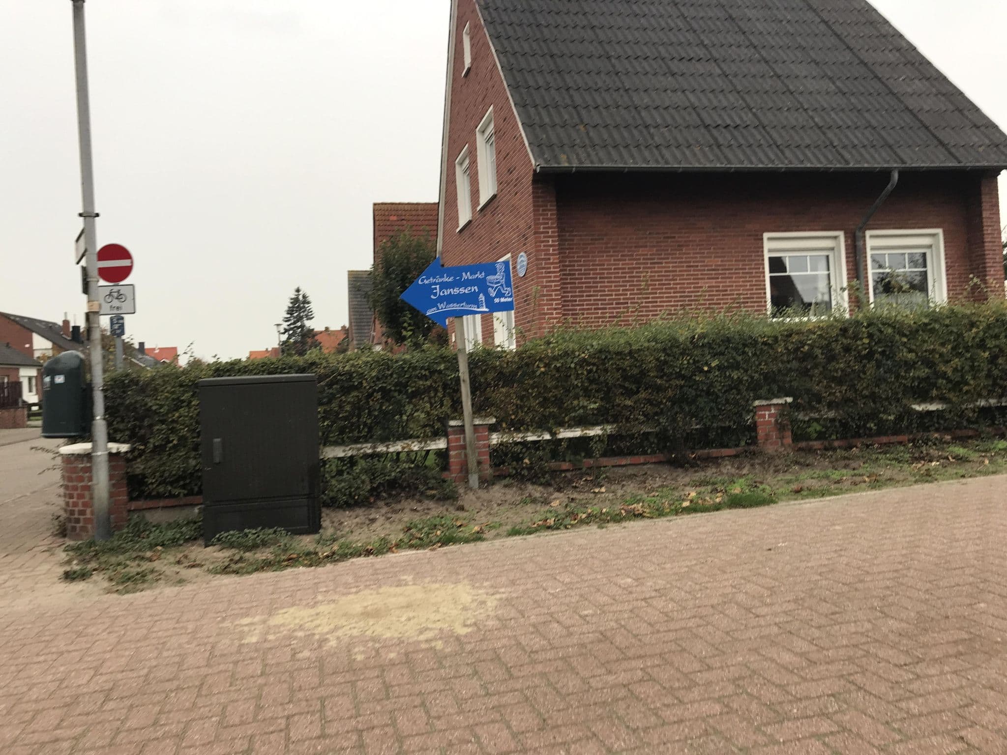 Street view near Haus Silbermöwe, Borkum — © miguel_andrade (CC BY-SA · Mapillary)