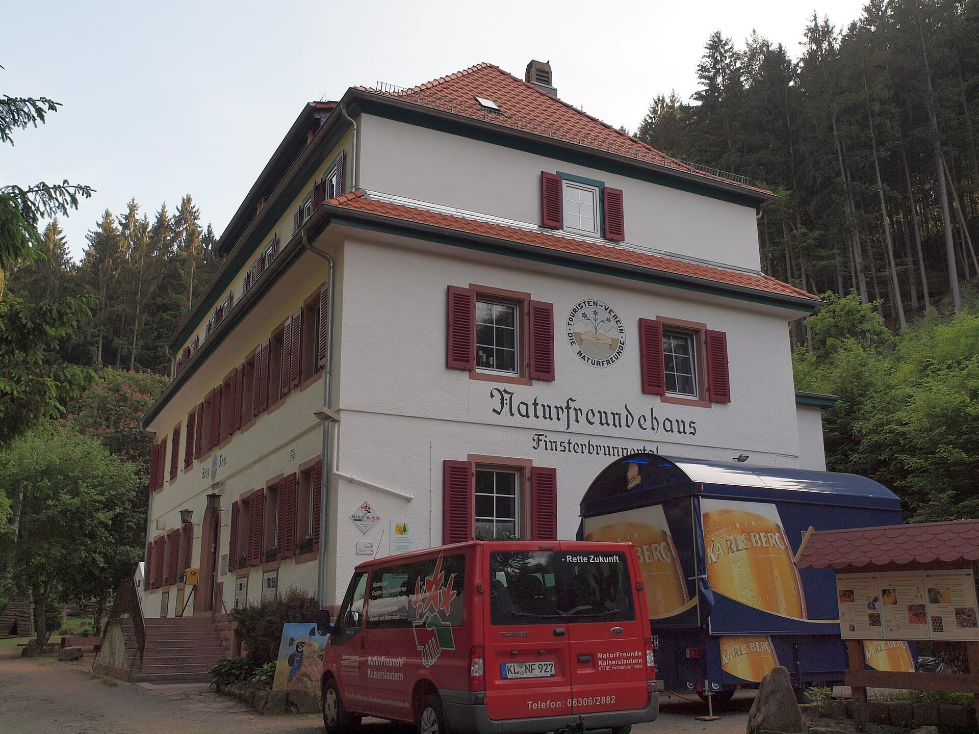 Naturfreundehaus Finsterbrunnertal (via Wikimedia Commons, CC BY-SA 4.0)