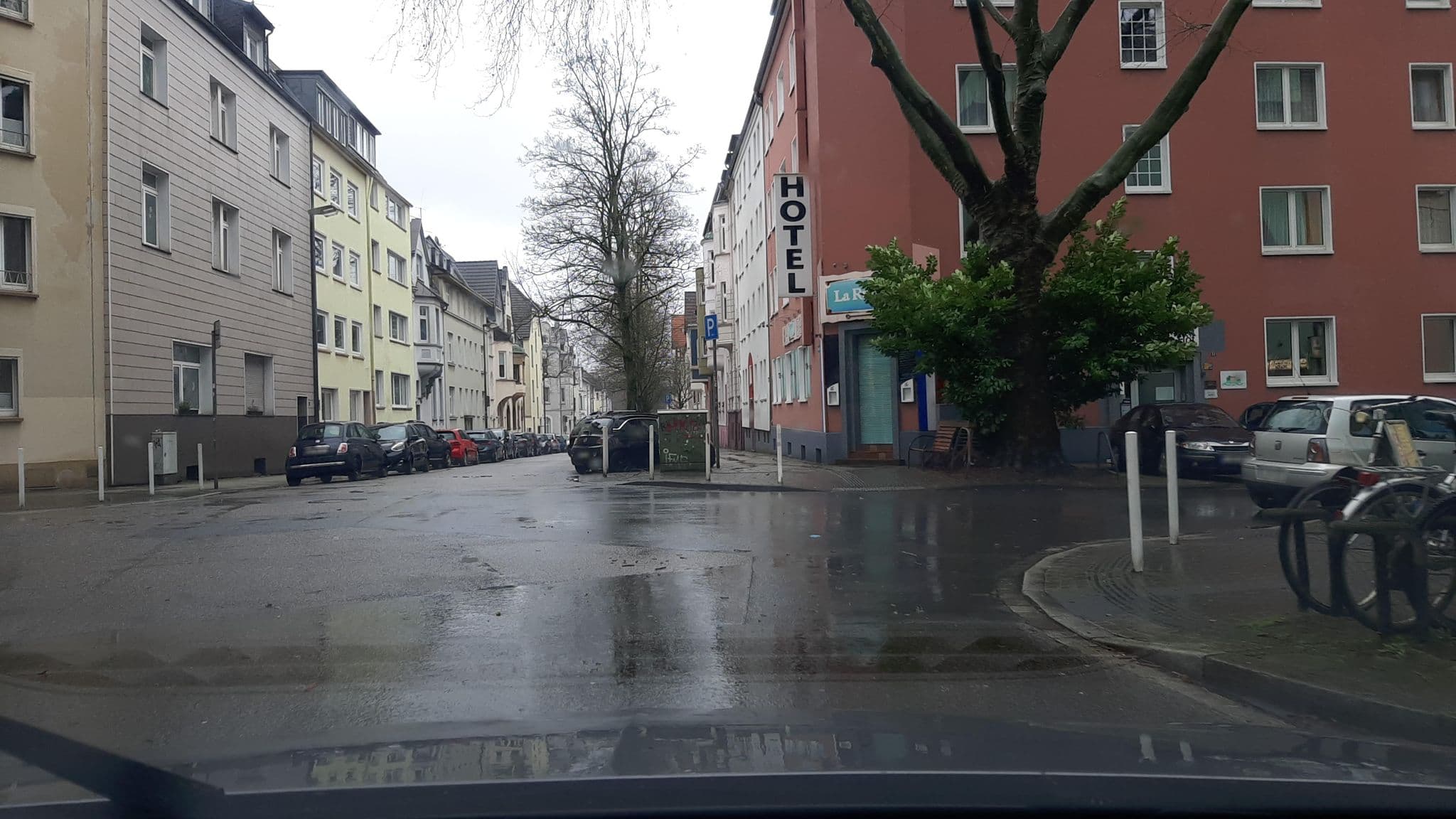 Street view near Rheinischer Hof, Essen — © heetENkoel (CC BY-SA · Mapillary)