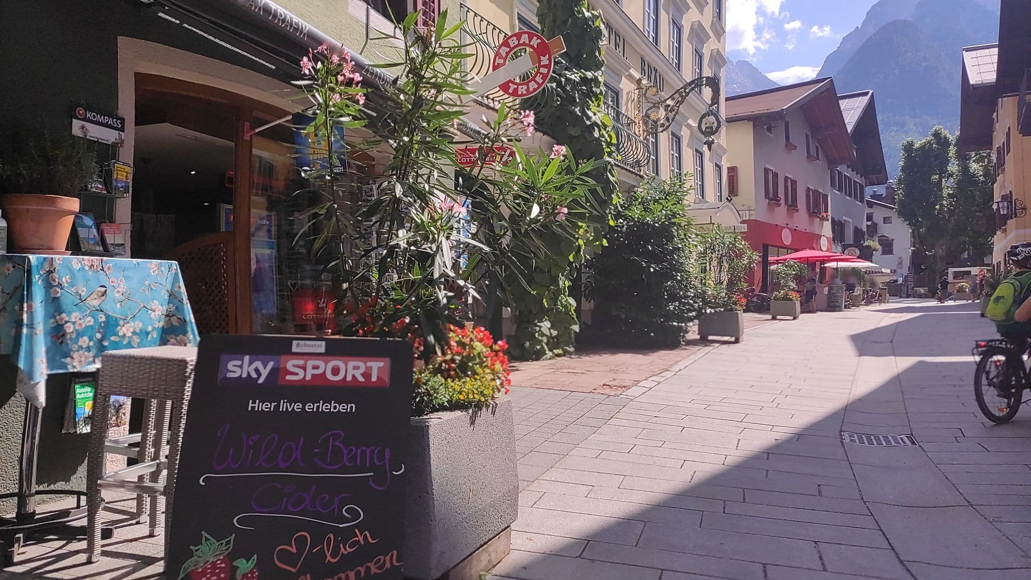 Street view near Hotel Bräu, Lofer — © consens_verkehrsplanung (CC BY-SA · Mapillary)
