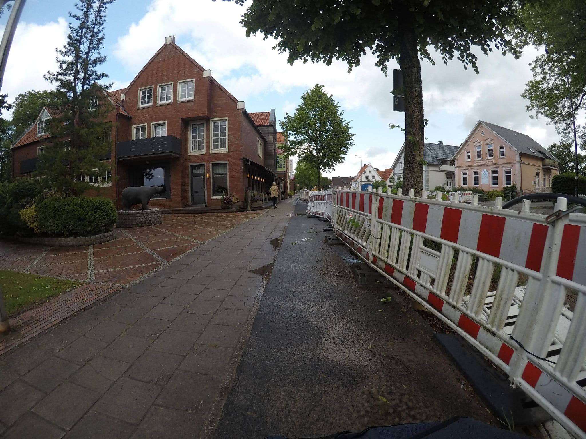 Street view near Kröger's Hotel, Esens — © mfa (CC BY-SA · Mapillary)