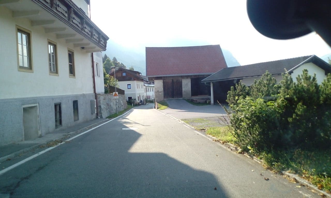 Street view near Lindenhof - Gasthof zur Linde, Kötschach — © cascafico (CC BY-SA · Mapillary)