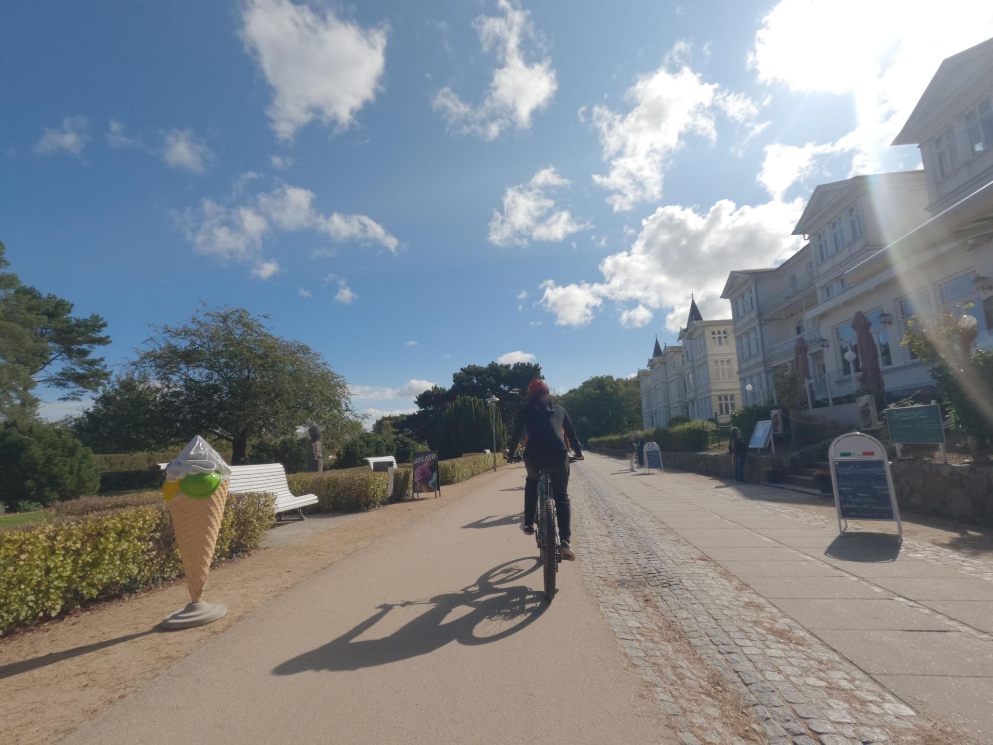 Street view near Zinnowitzer Hof, Ostseebad Zinnowitz — © masterofnoroad (CC BY-SA · Mapillary)