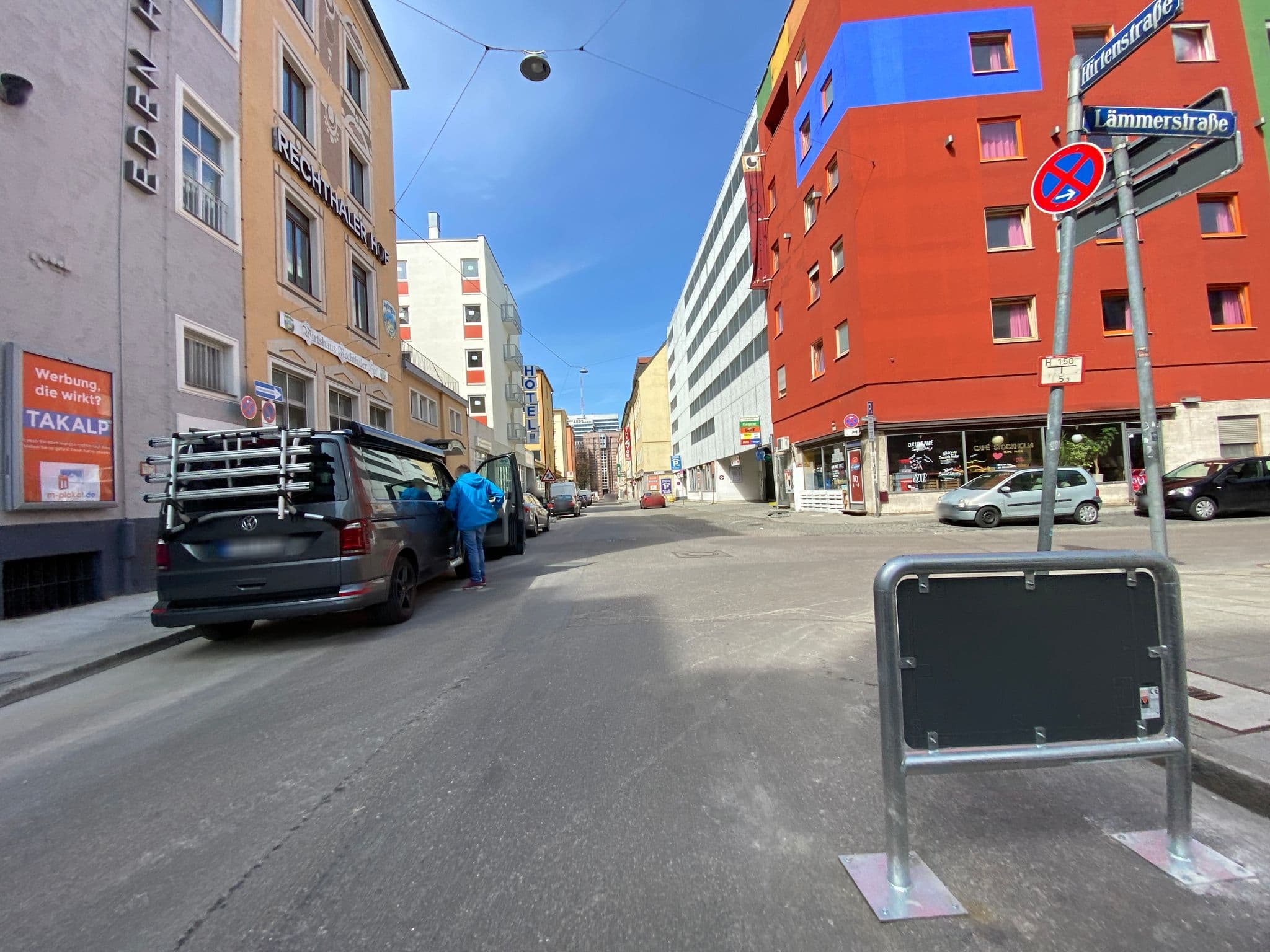 Street view near Creatif Hotel Elephant, Munich