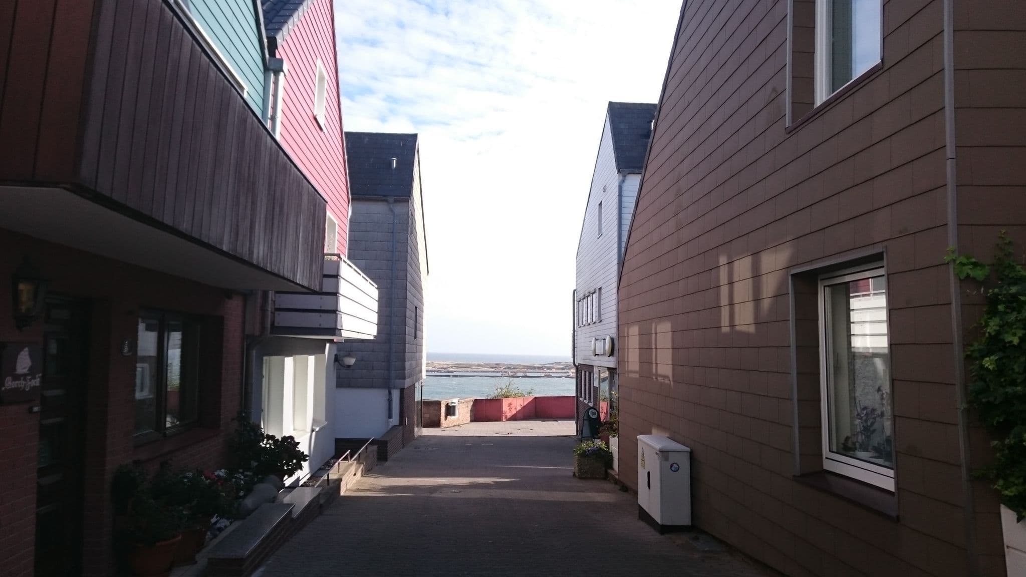Street view near Gorch Fock, Helgoland — © thx (CC BY-SA · Mapillary)