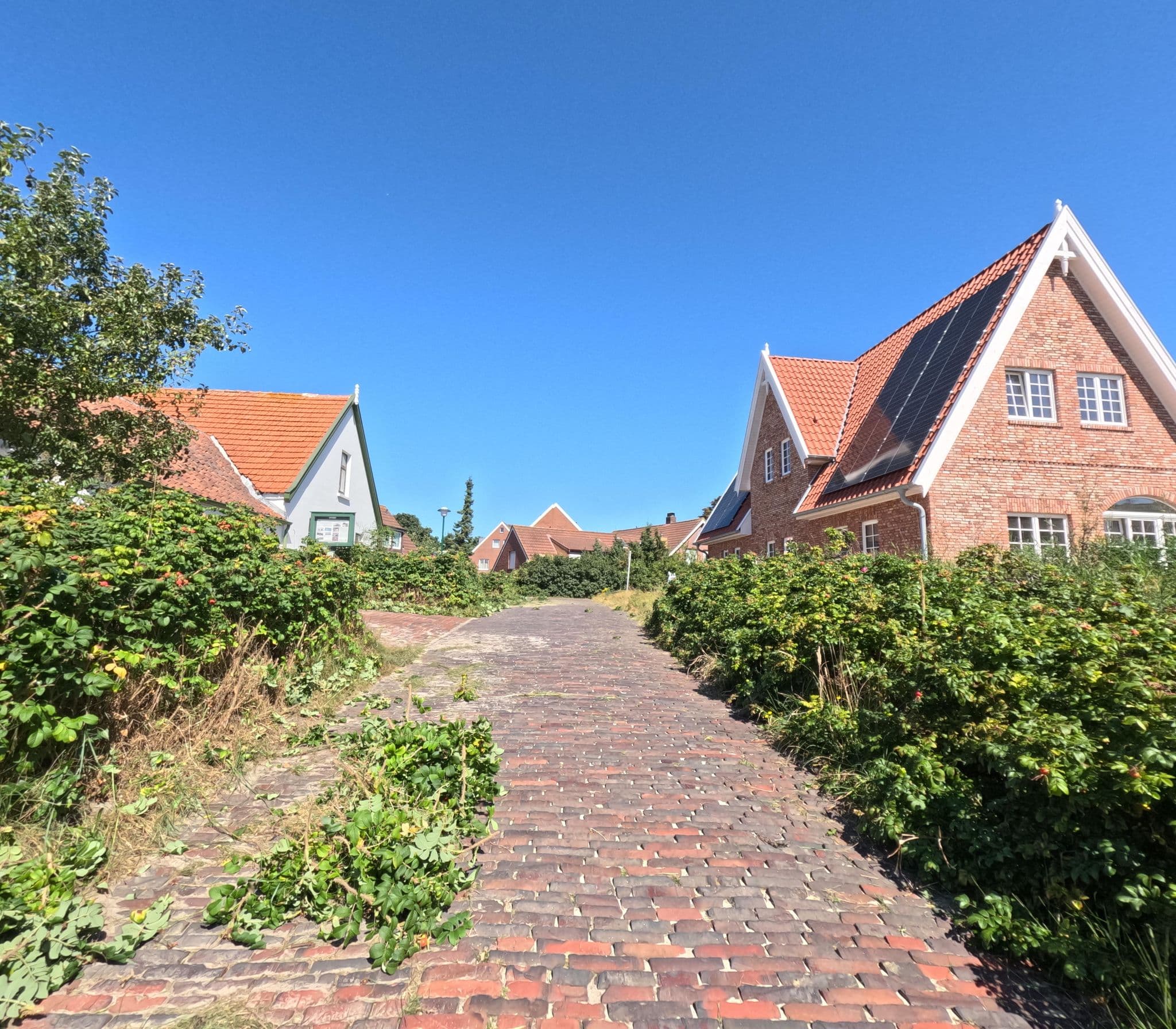 Street view near Huus Strandholt, Langeoog — © rempshaener (CC BY-SA · Mapillary)