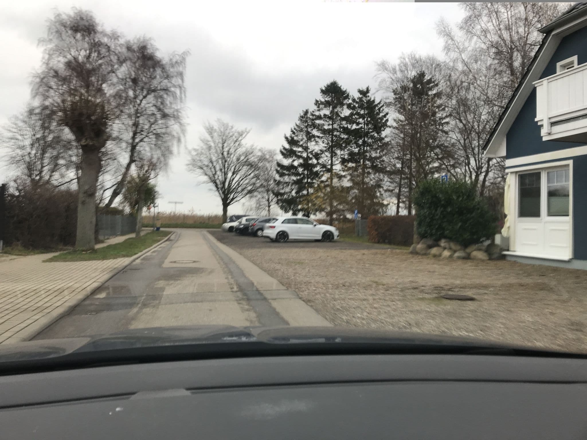 Street view near Pension amo marem, Ostseebad Dierhagen — © atze777 (CC BY-SA · Mapillary)