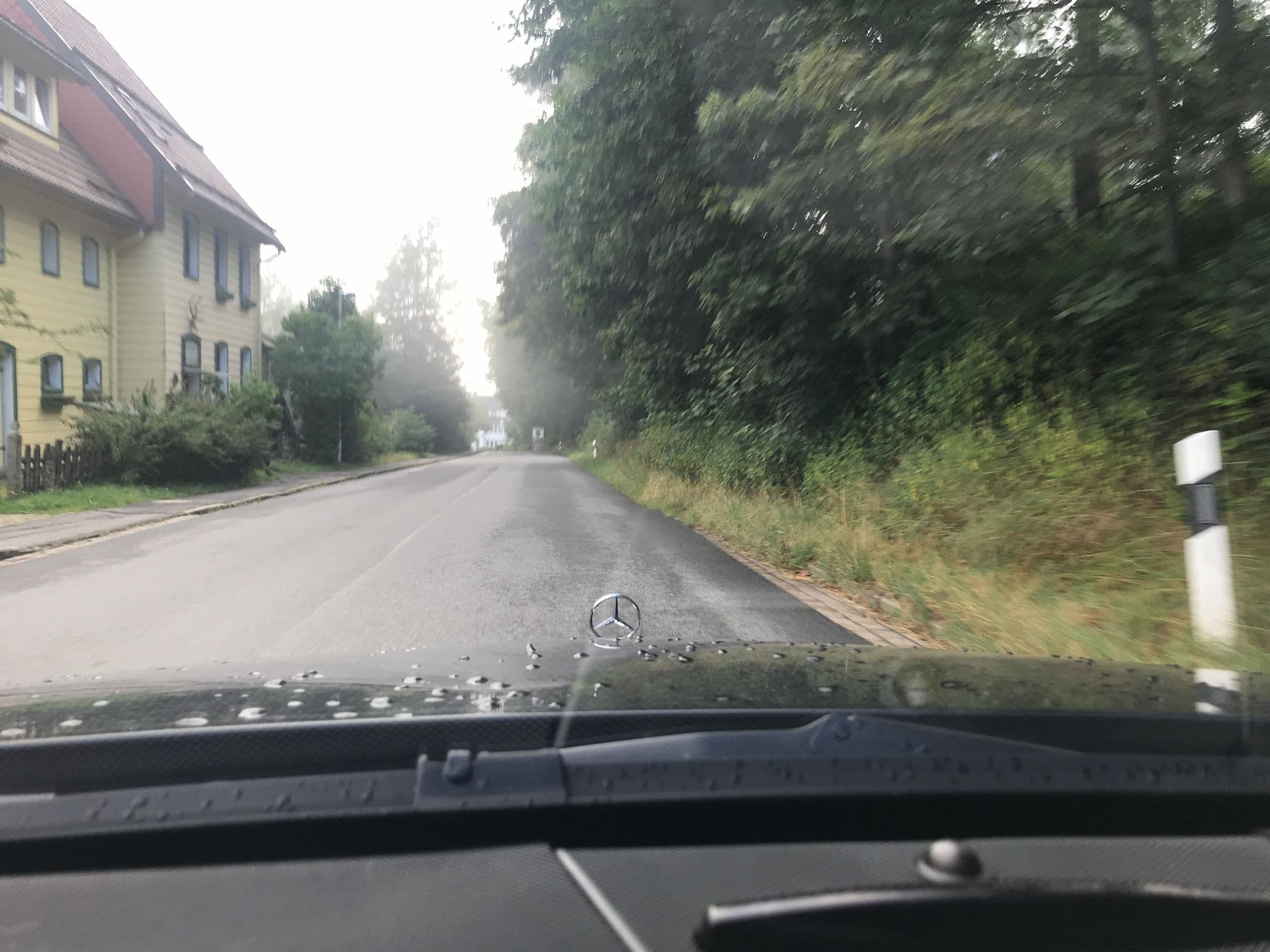 Street view near Bahnis Hütte, Sankt Andreasberg — © saschahaberkorn (CC BY-SA · Mapillary)