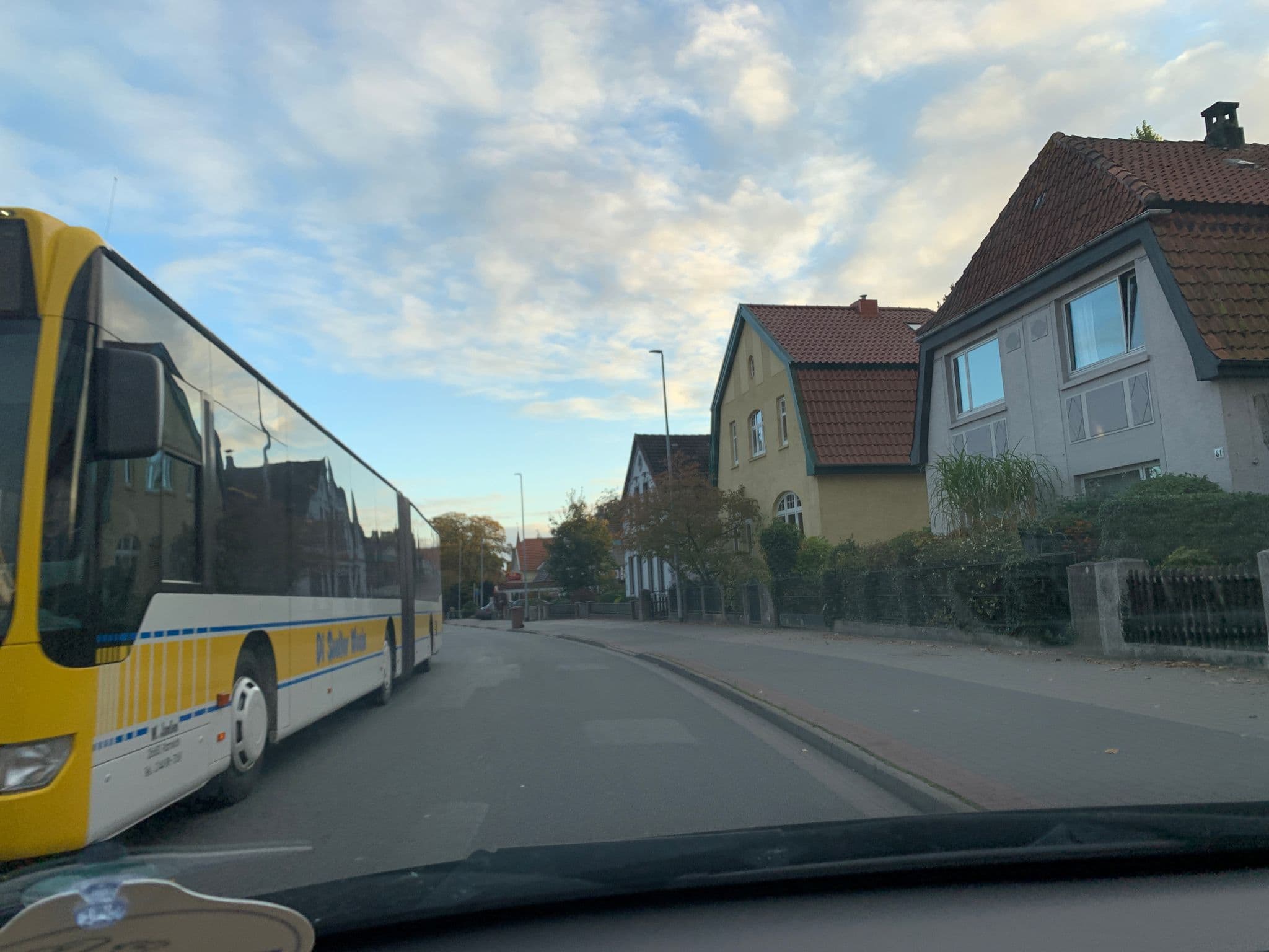 Street view near Hotel Ammerländer Stuben - Restaurant & Café, Varel — © deleted_user (CC BY-SA · Mapillary)