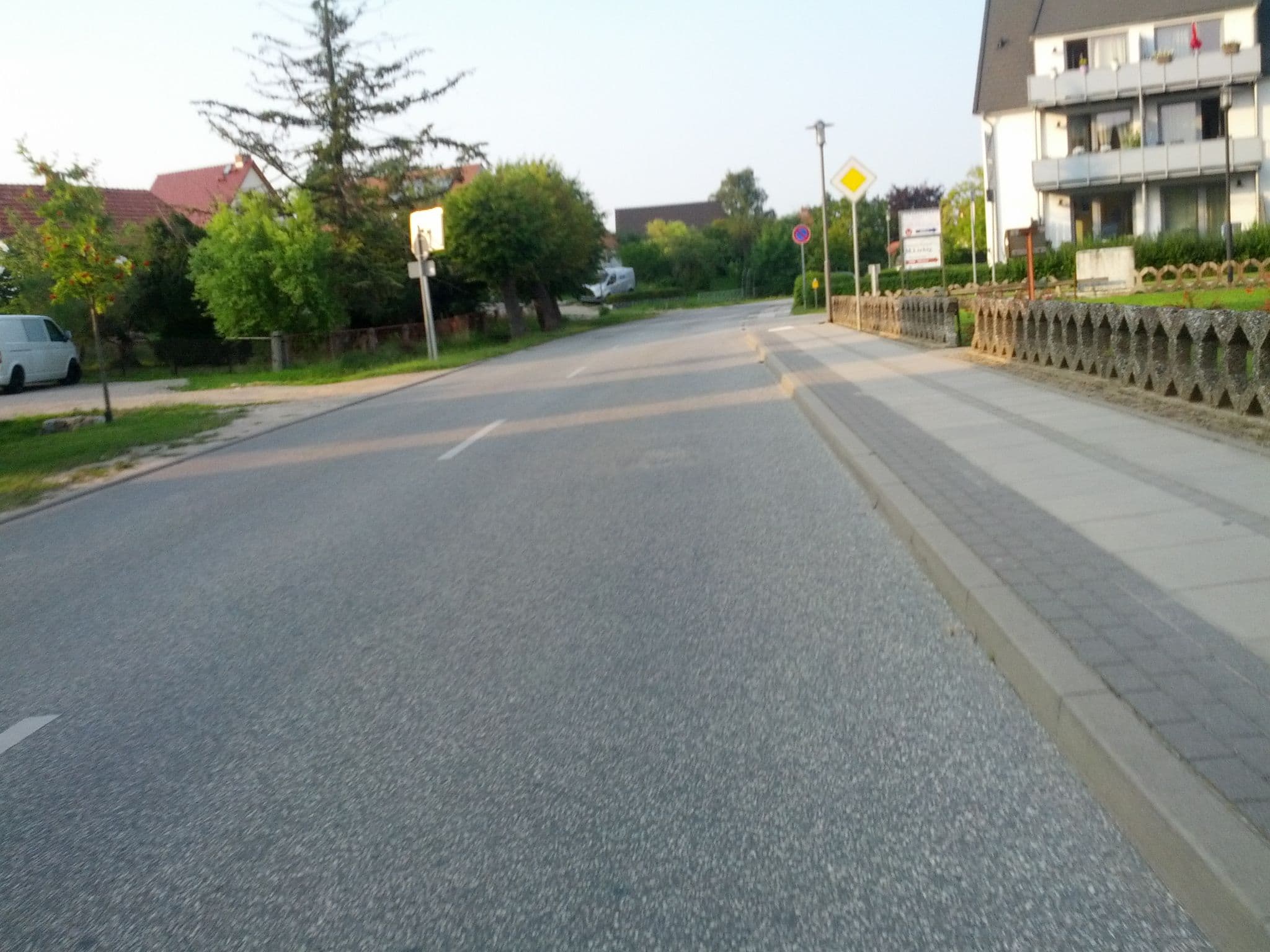 Street view near Haus Ostseetraum, Ostseebad Kühlungsborn — © zoegglmeyr (CC BY-SA · Mapillary)