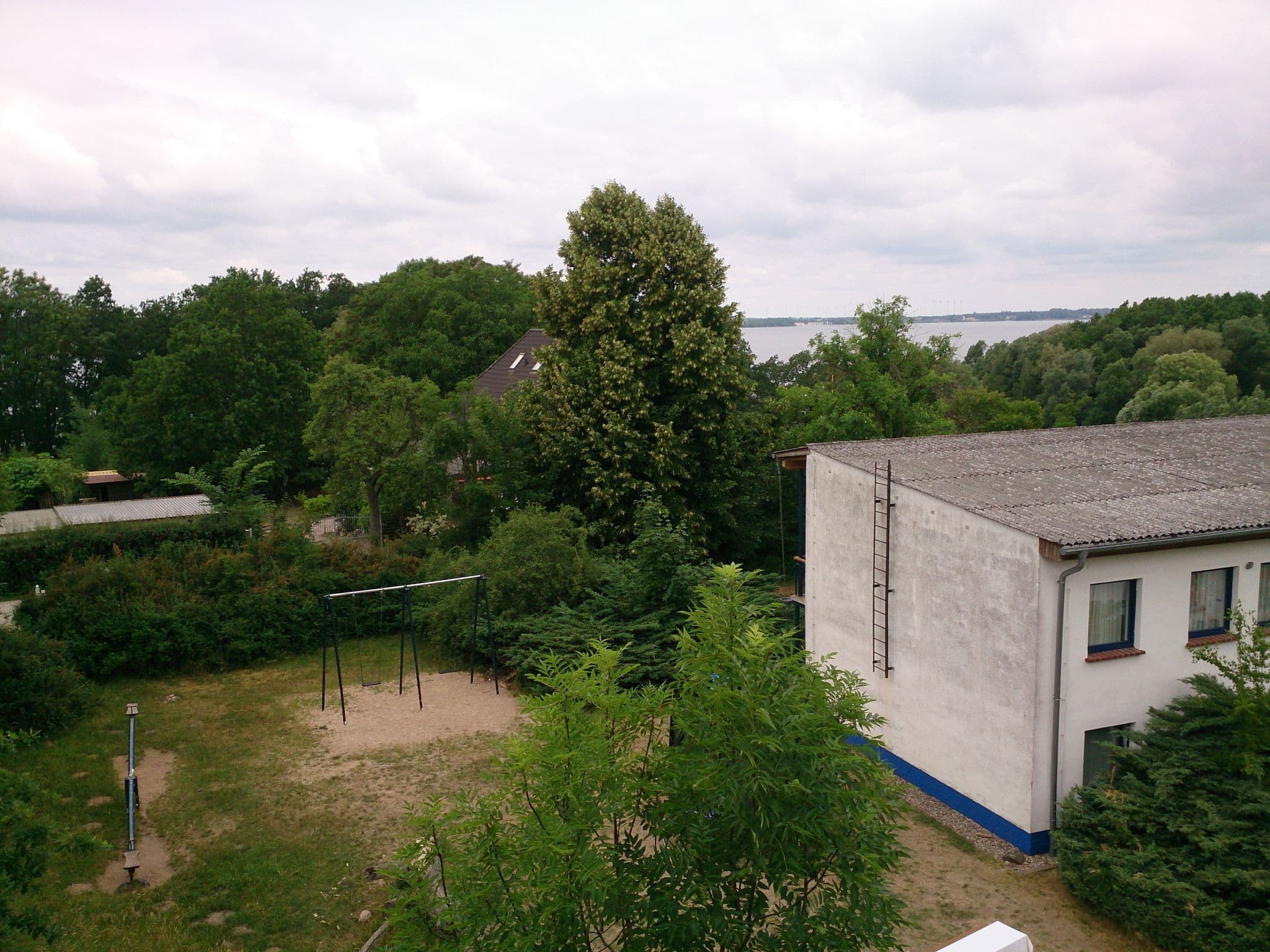 Street view near Ferienanlage Pontus 18, Plau am See — © matapiet1 (CC BY-SA · Mapillary)