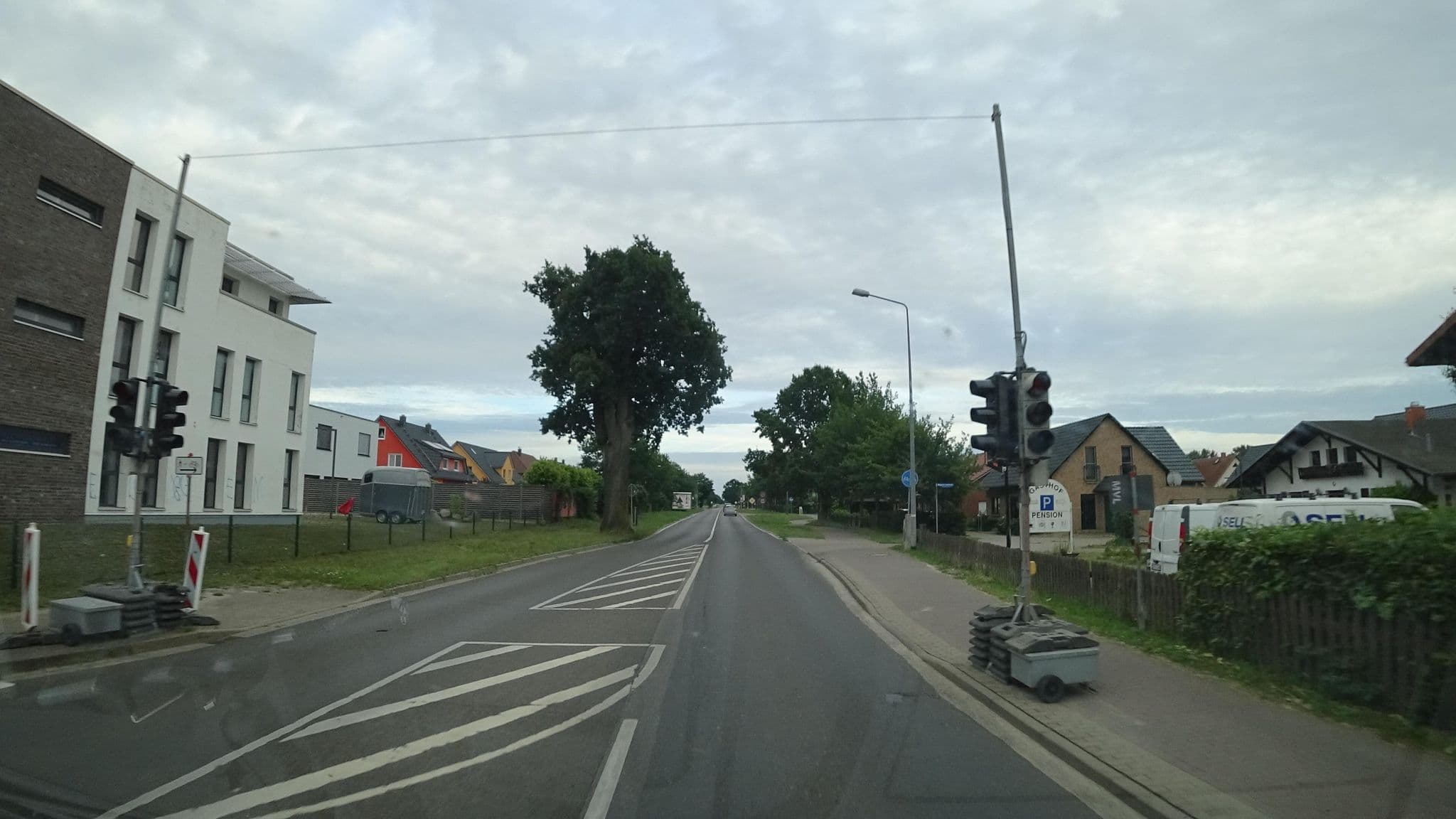 Street view near Alte Schmiede, Universitäts- und Hansestadt Greifswald — © flohoff (CC BY-SA · Mapillary)