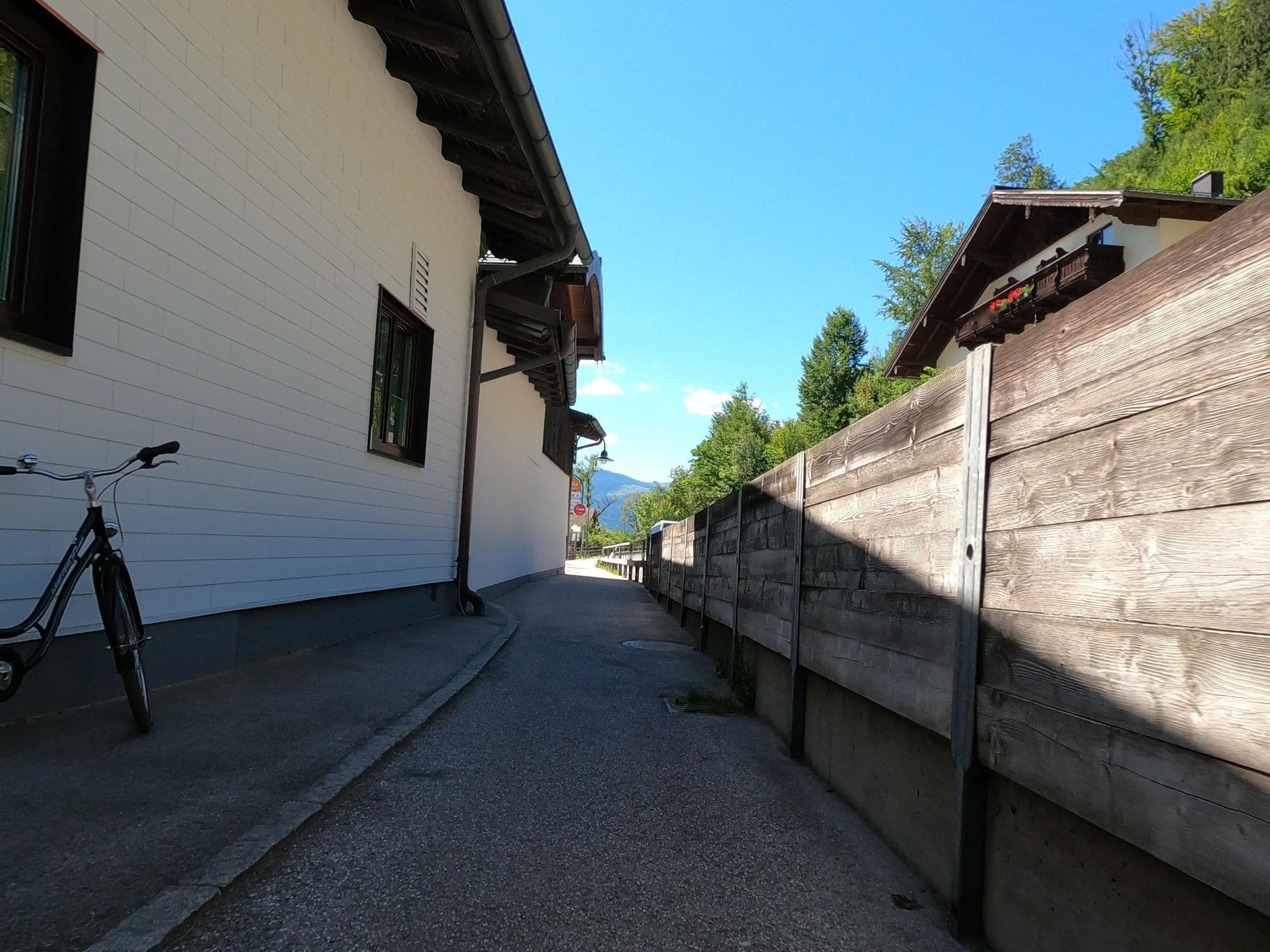 Street view near Berau, Strobl — © Langfahrer (CC BY-SA · Mapillary)