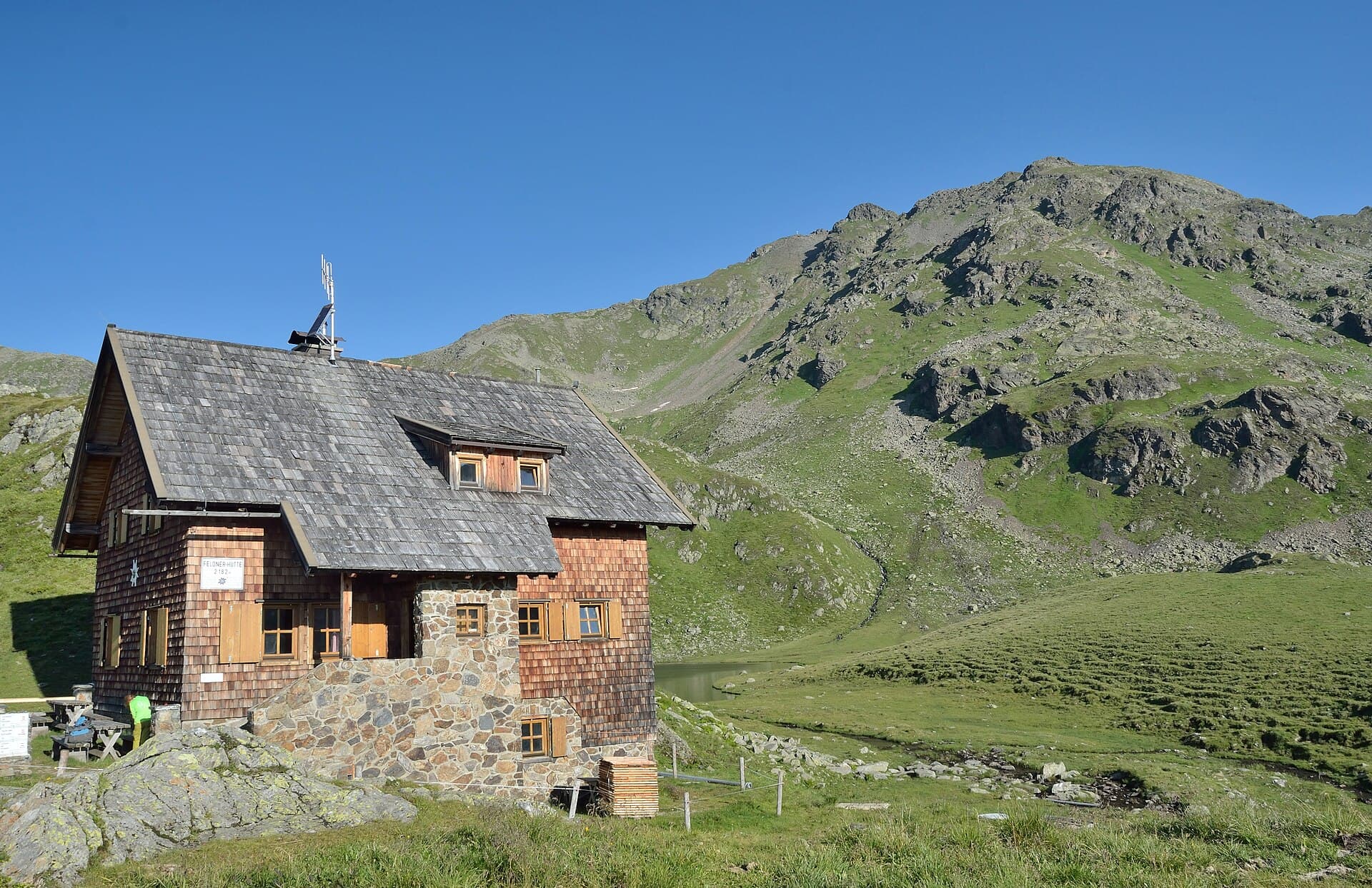 Feldnerhütte (via Wikimedia Commons, CC BY-SA 4.0)