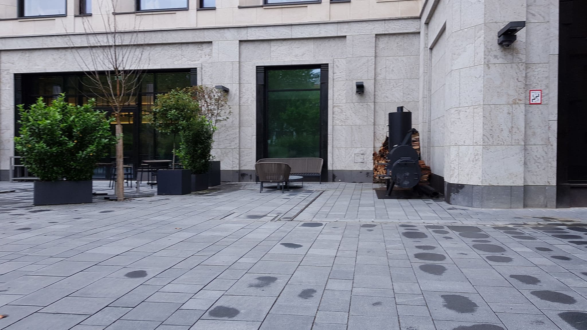 Street view near Andaz Munich Schwabinger Tor, Bogenhausen — © lortonix (CC BY-SA · Mapillary)