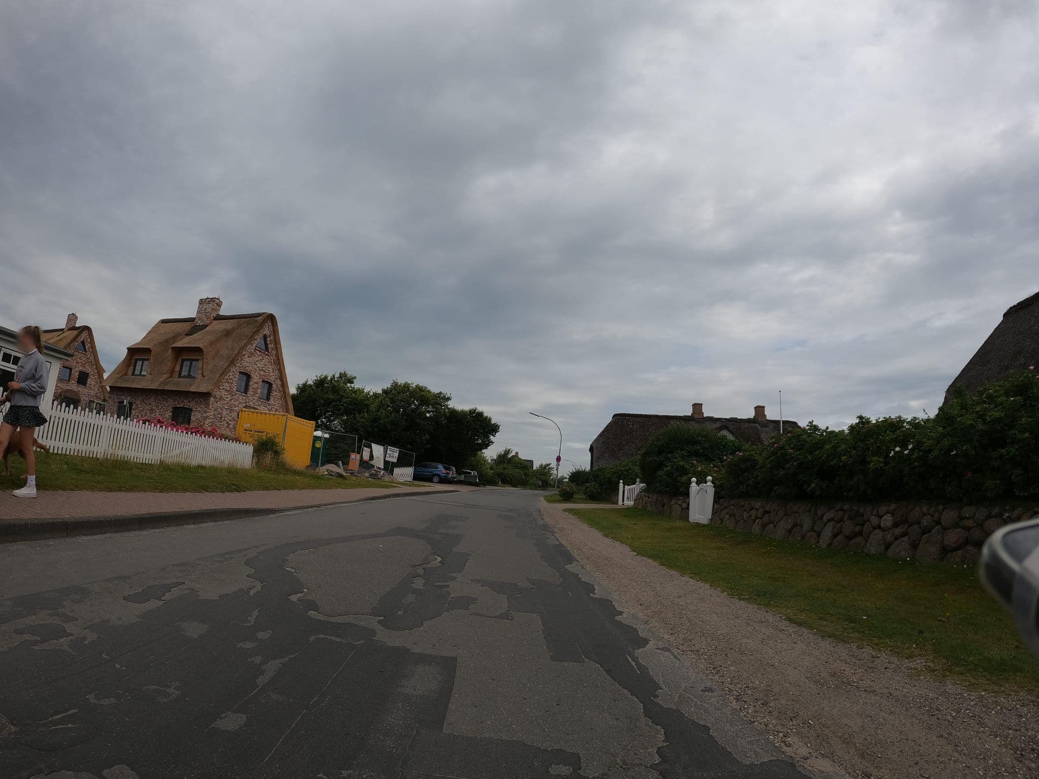 Street view near Haus am Dorfteich, Westerland — © strubbl (CC BY-SA · Mapillary)