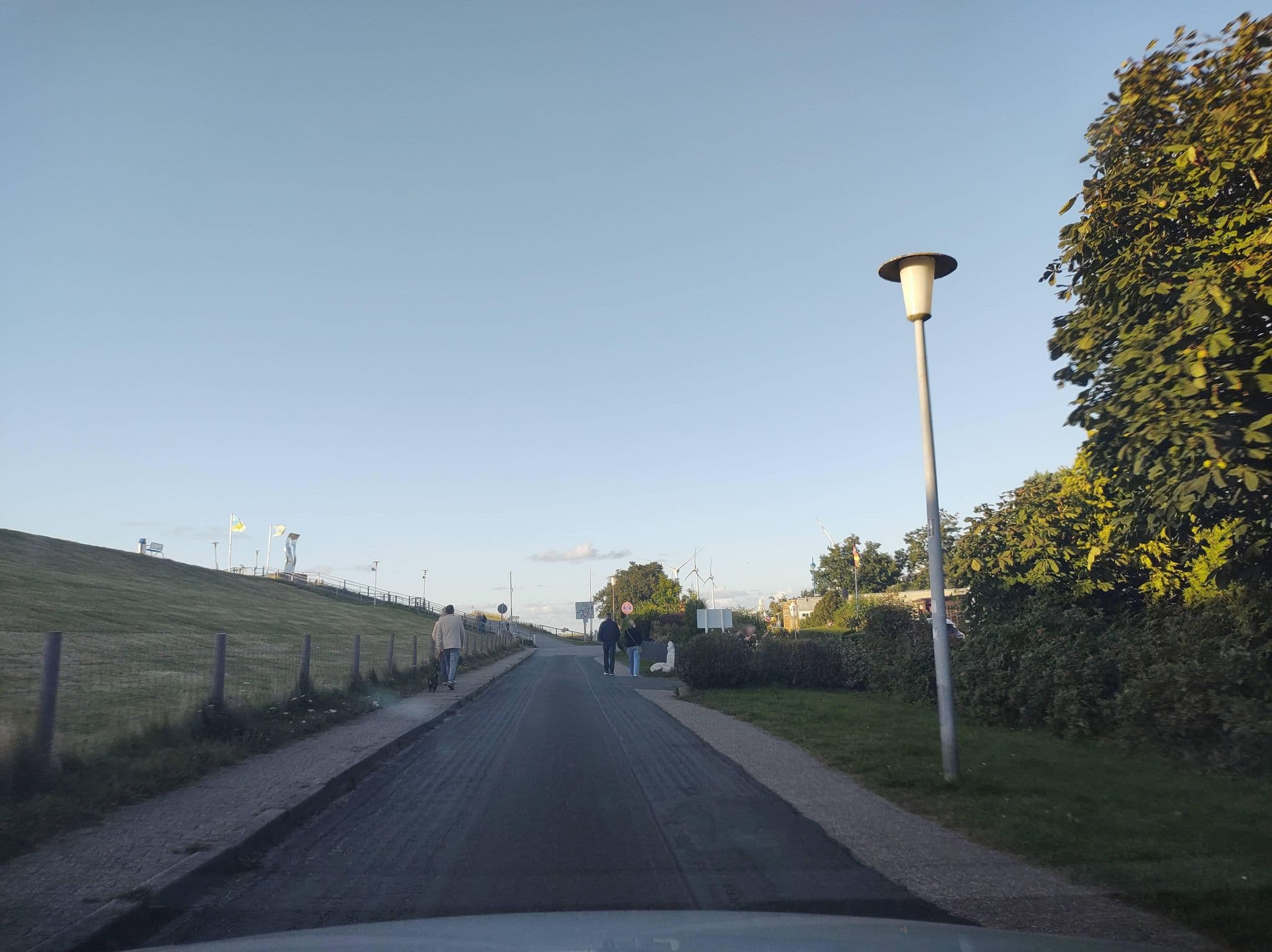 Street view near Stellplatz am Kurhotel Strandhof, Butjadingen — © thetornado76 (CC BY-SA · Mapillary)