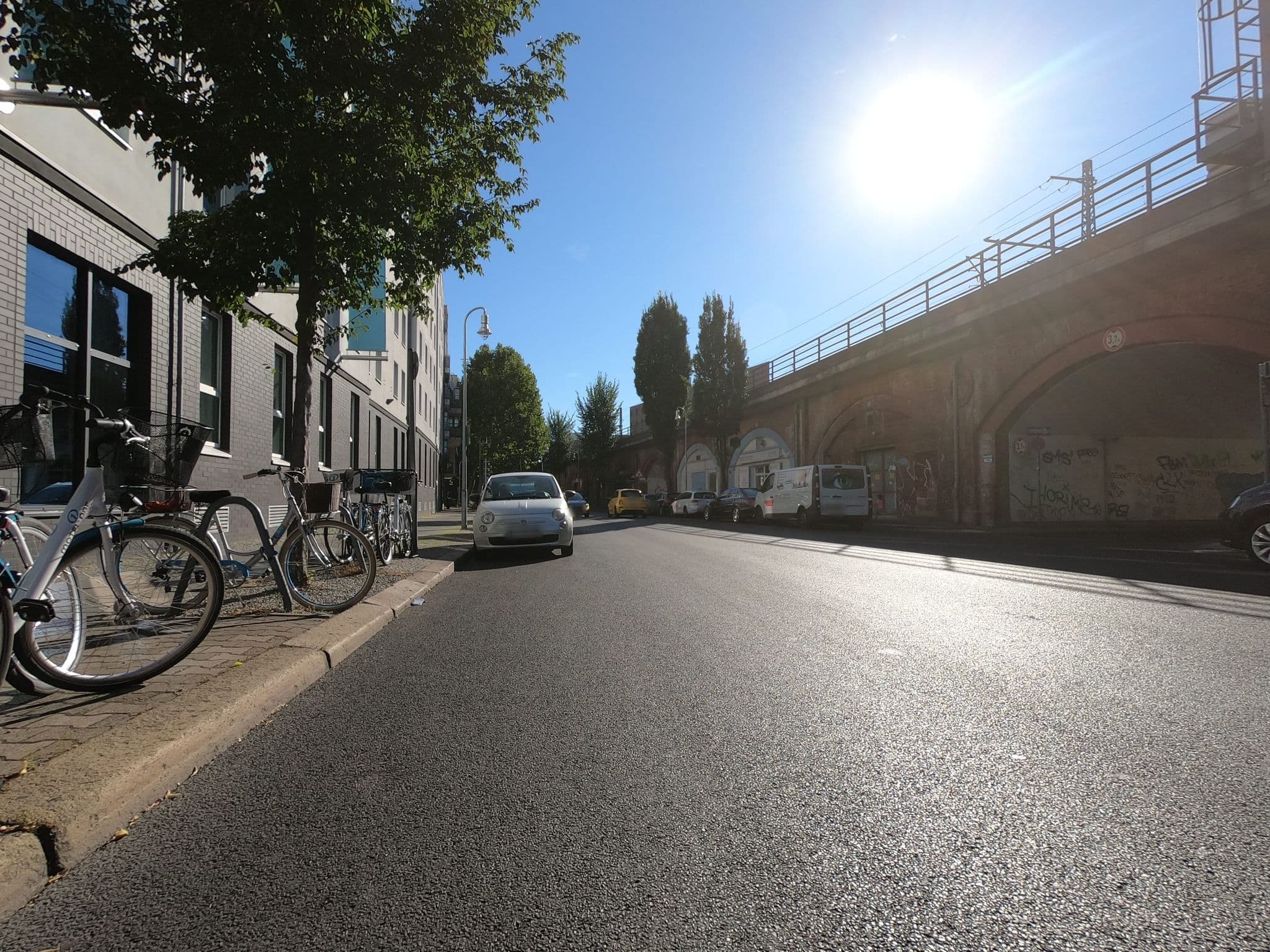 Street view near Motel One Berlin-Bellevue, Tiergarten — © carlheinz (CC BY-SA · Mapillary)
