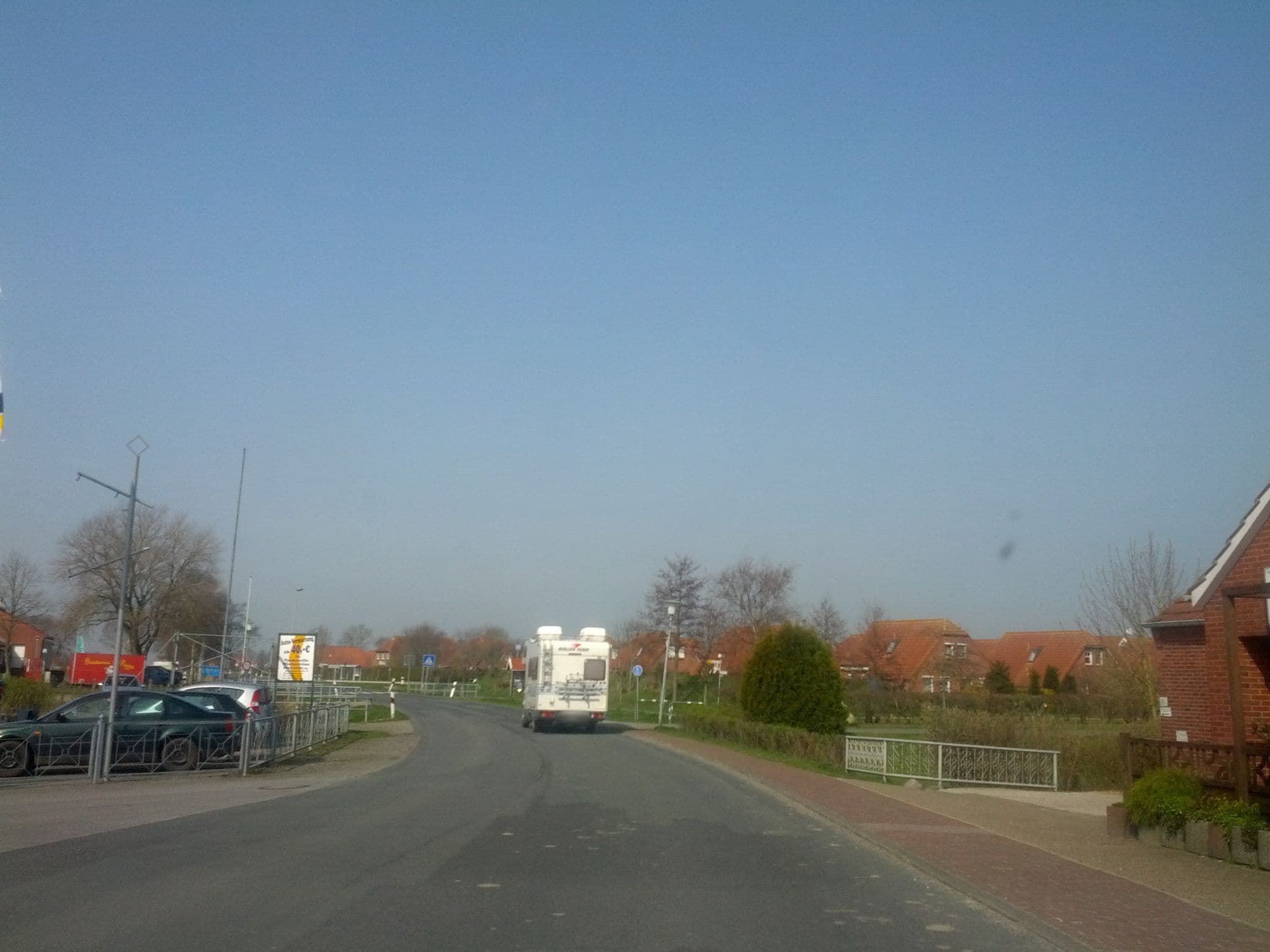 Street view near Kleine Möwe, Dornum — © zoegglmeyr (CC BY-SA · Mapillary)