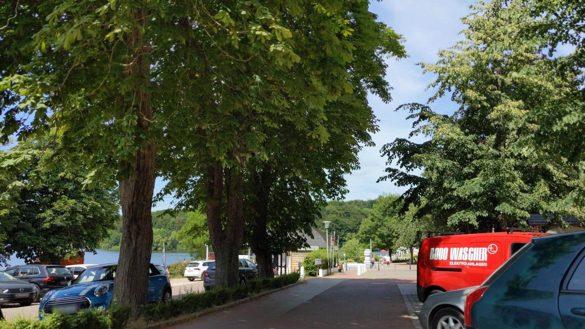 Street view near Hotel Holsteinische Schweiz, Malente — © rasmustravemnd (CC BY-SA · Mapillary)