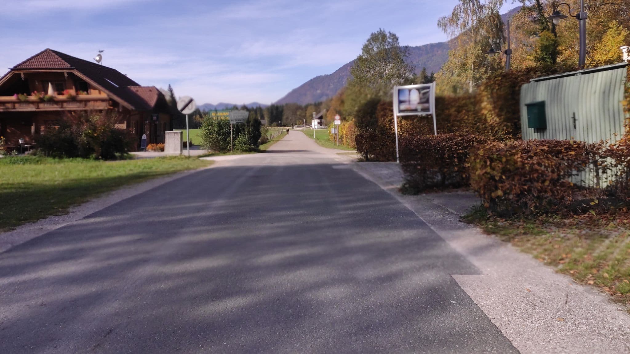 Street view near Residenz Seehof, Sankt Wolfgang im Salzkammergut — © consens_verkehrsplanung (CC BY-SA · Mapillary)