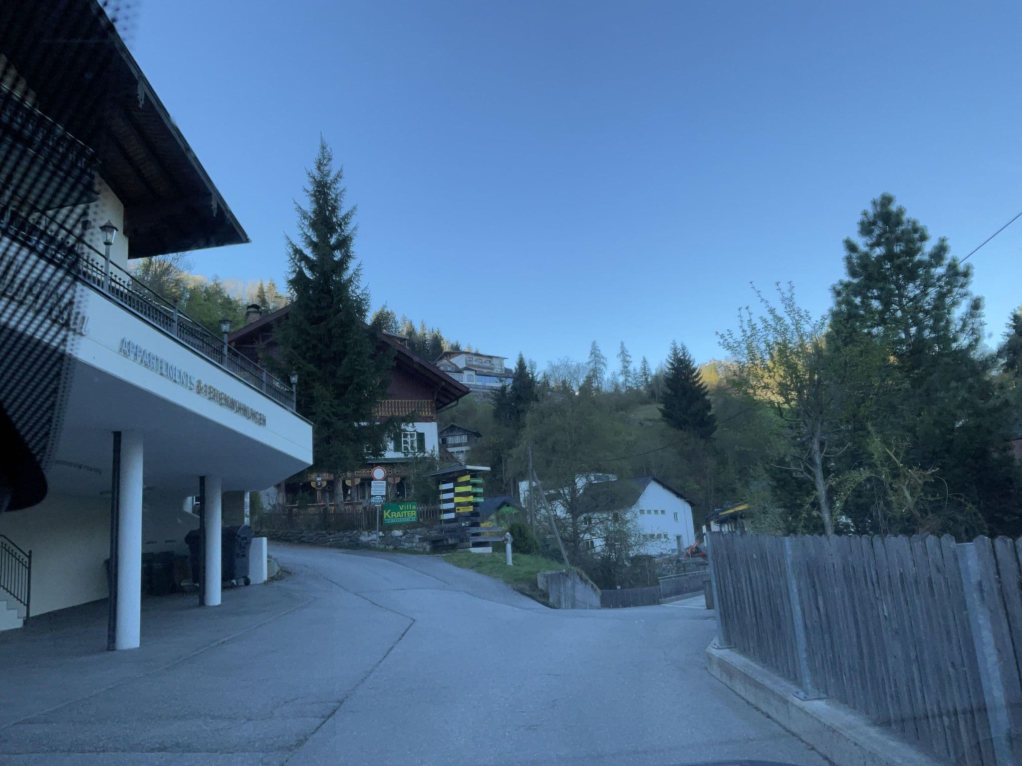 Street view near Bella Vista, Schladming