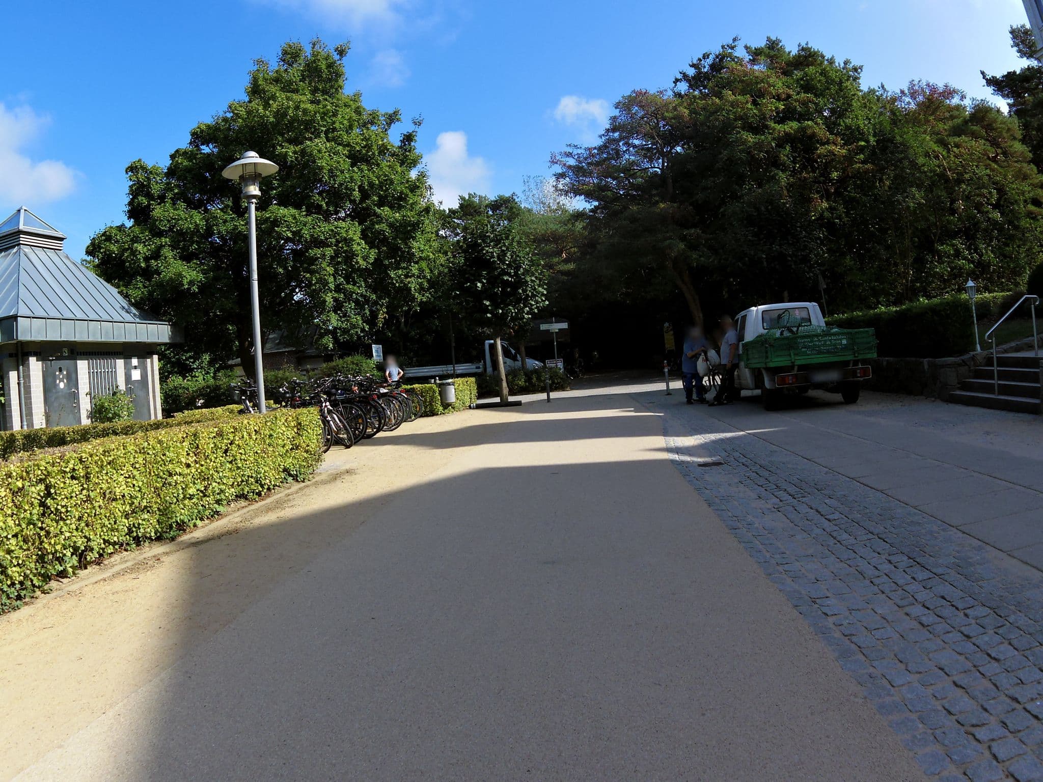 Street view near Strandvillen Wald & See, Ostseebad Zinnowitz — © zoegglmeyr (CC BY-SA · Mapillary)