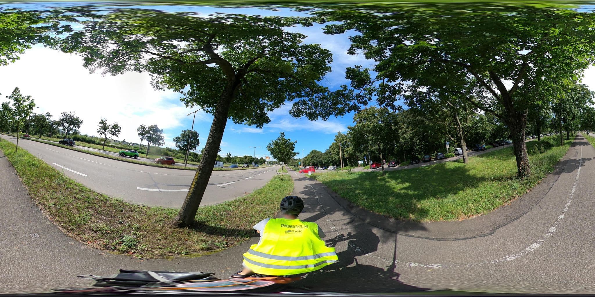Street view near Wohnmobilstellplatz Parkplatz Ettlinger Allee, Karlsruhe — © RadNETZ (CC BY-SA · Mapillary)