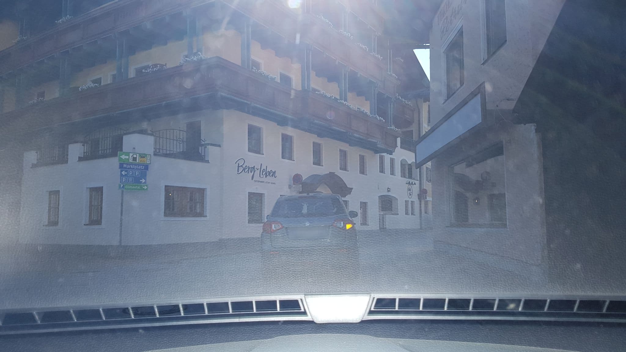 Street view near Hotel Berg-Leben, Grossarl — © schermy_at (CC BY-SA · Mapillary)
